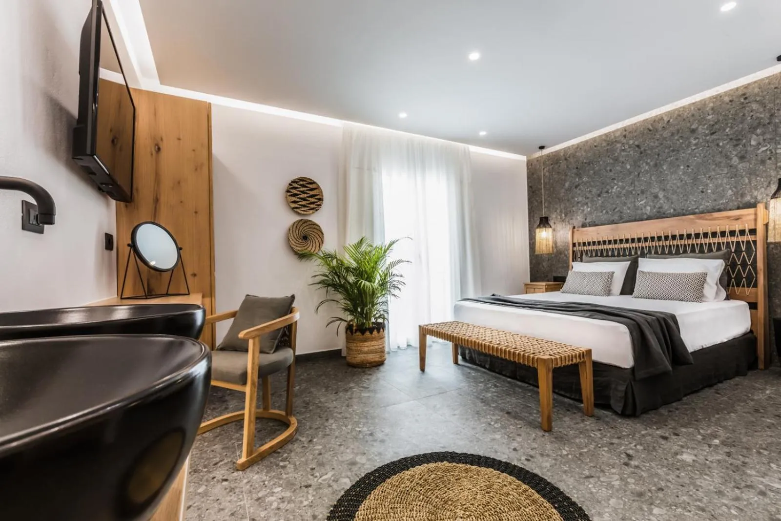 Bed in Naxian Secret