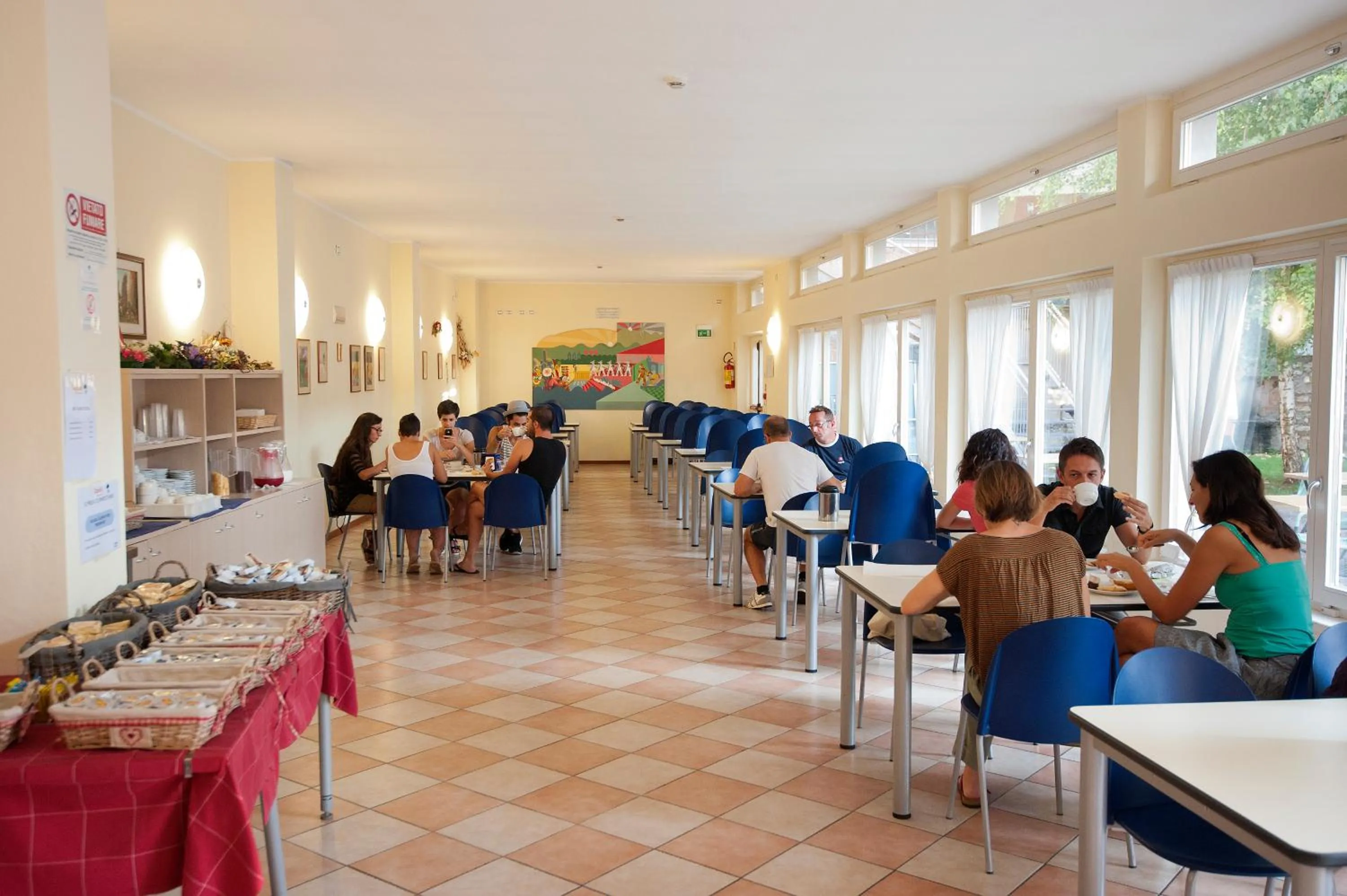 Restaurant/places to eat in Ostello Città di Rovereto