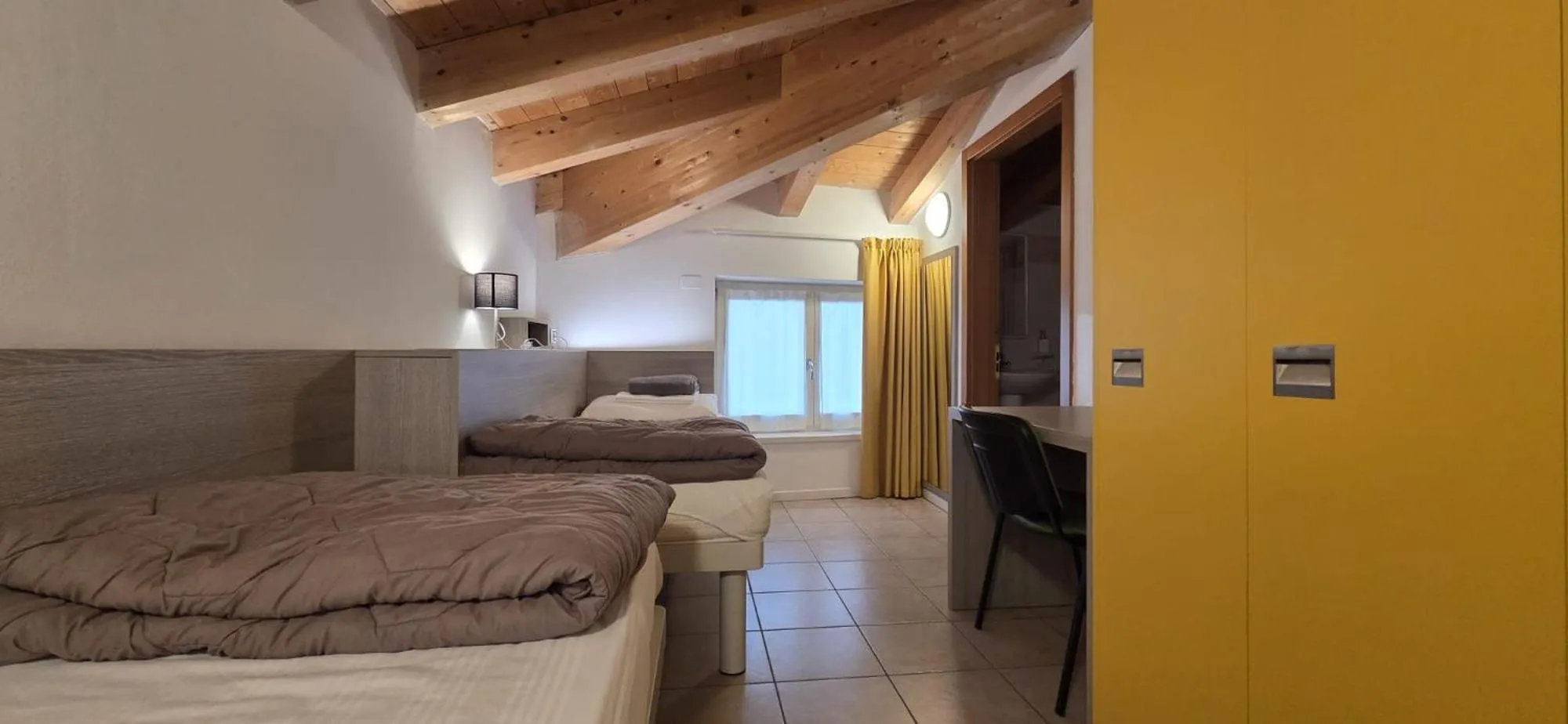 View (from property/room), Bed in Ostello Città di Rovereto