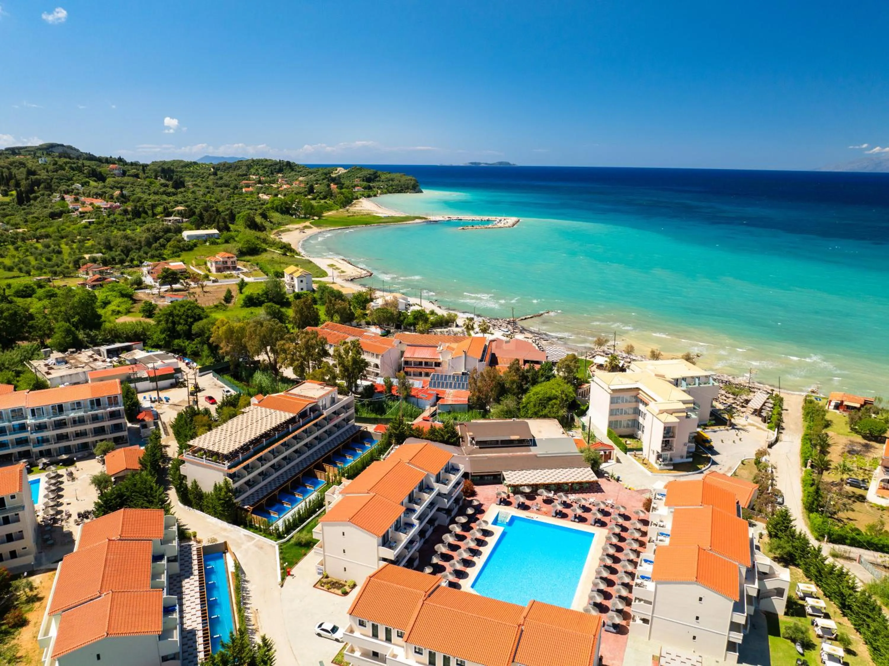 Angela Beach Hotel & Apts