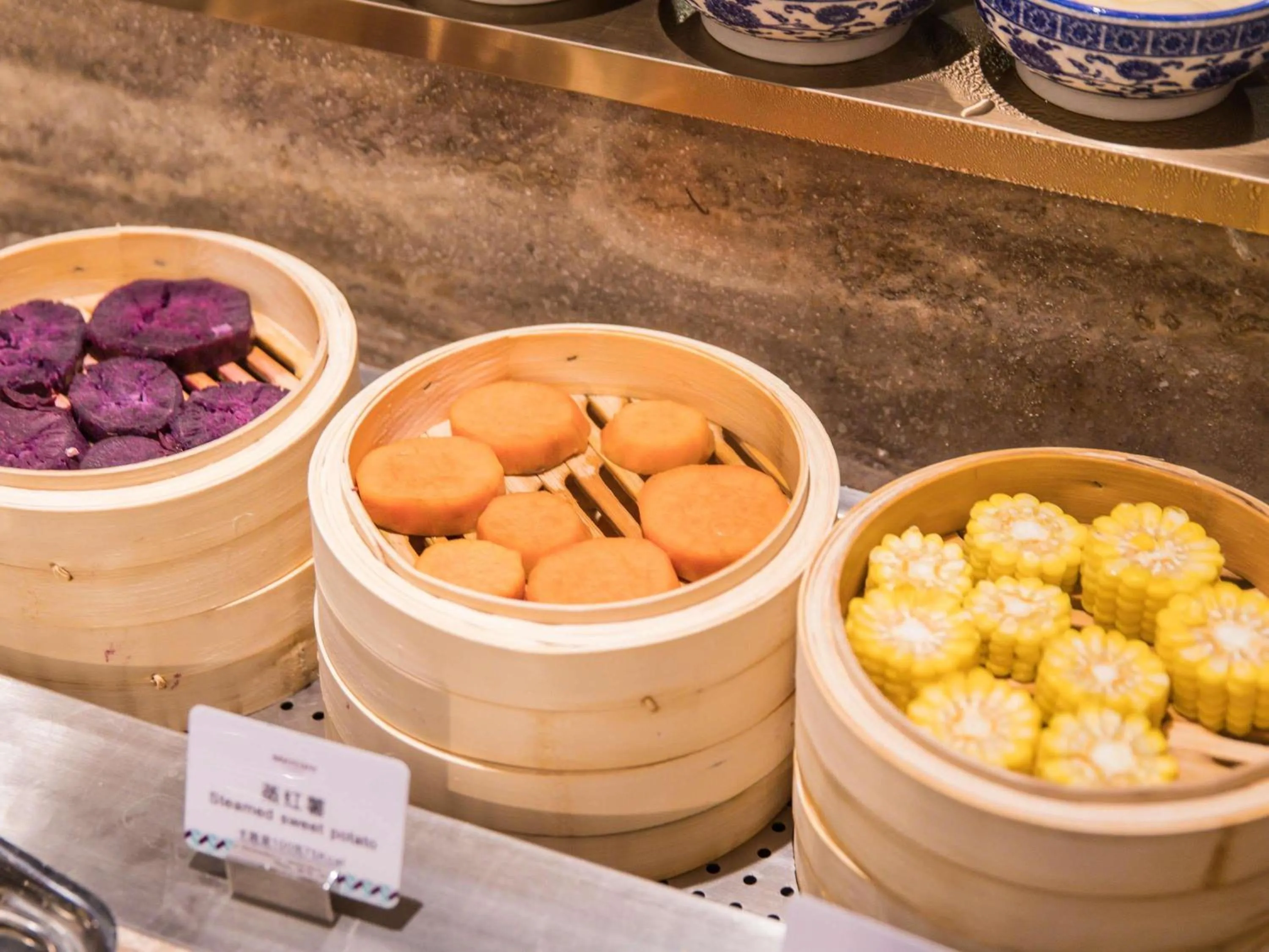 Restaurant/places to eat in Mercure Xian City Centre