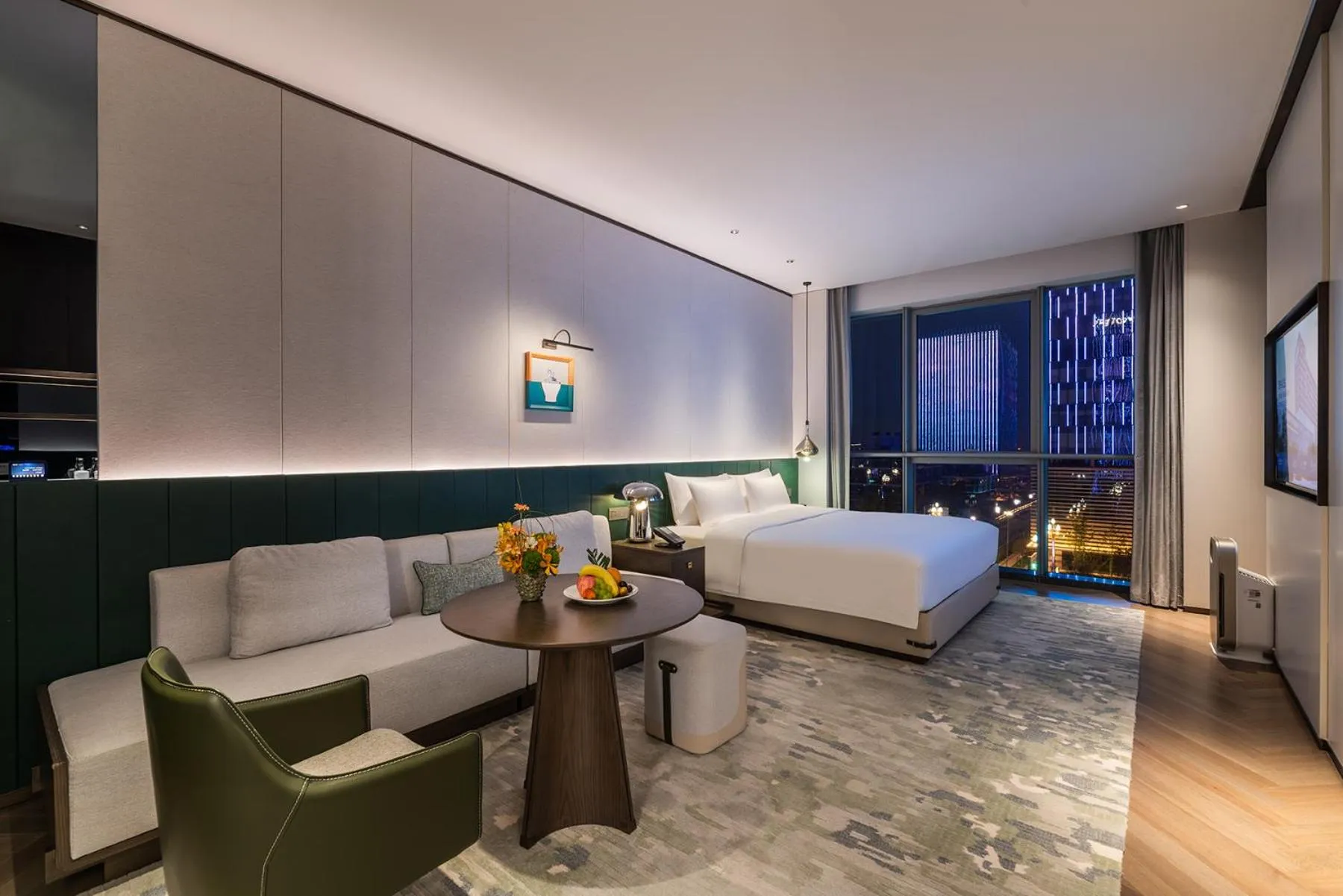 Photo of the whole room, Bed in Novotel Xian Xixian