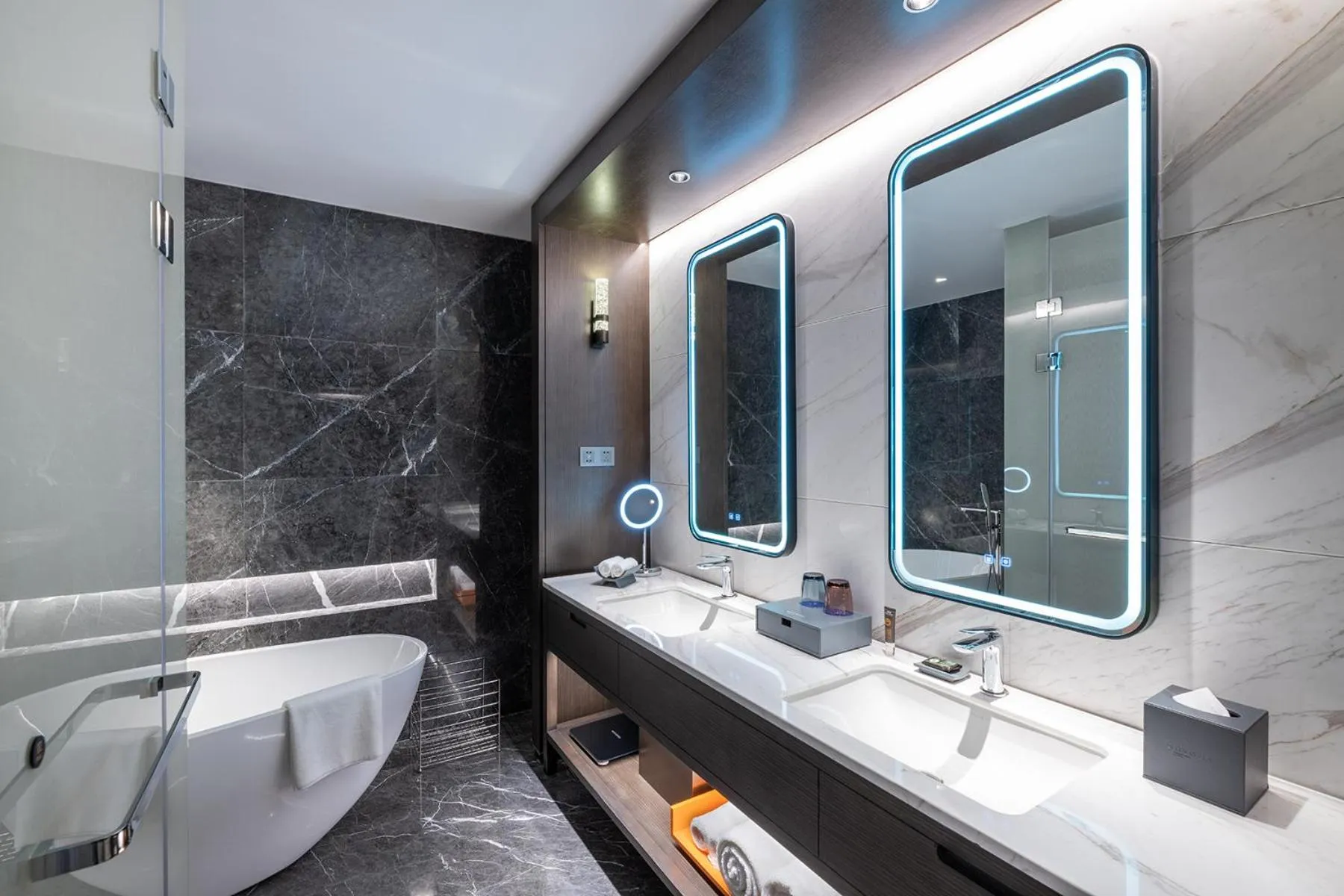 Toilet in Novotel Xian Xixian