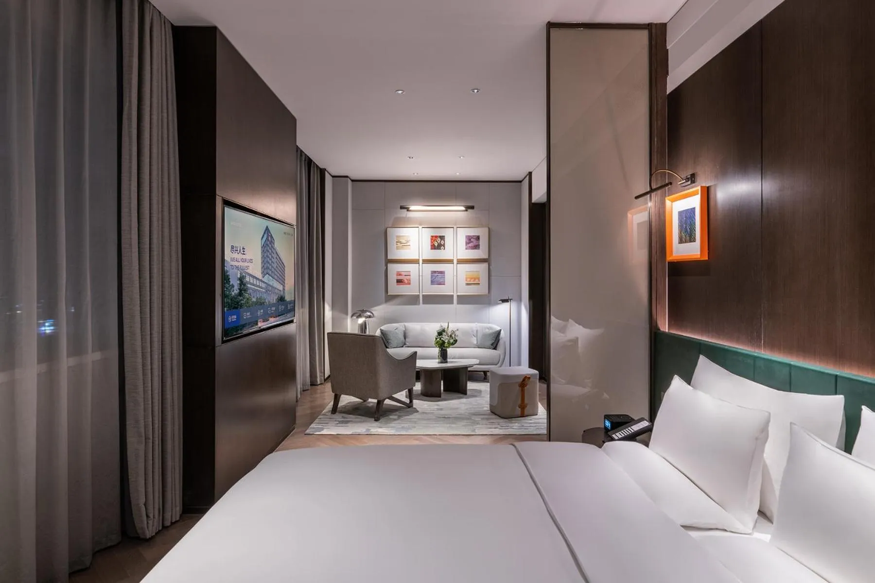 Living room, Bed in Novotel Xian Xixian