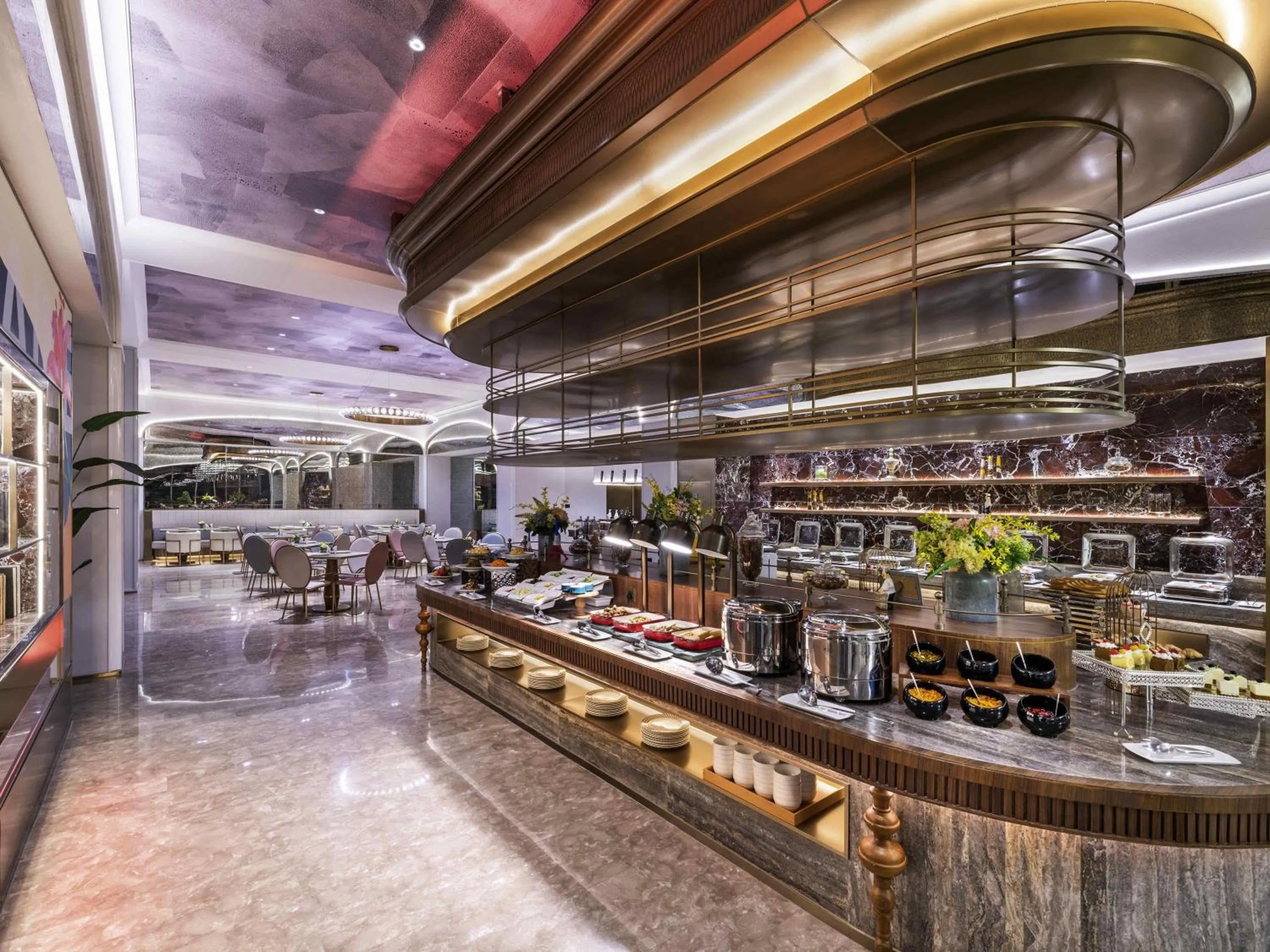 Property building in Mercure Yan'an Downtown