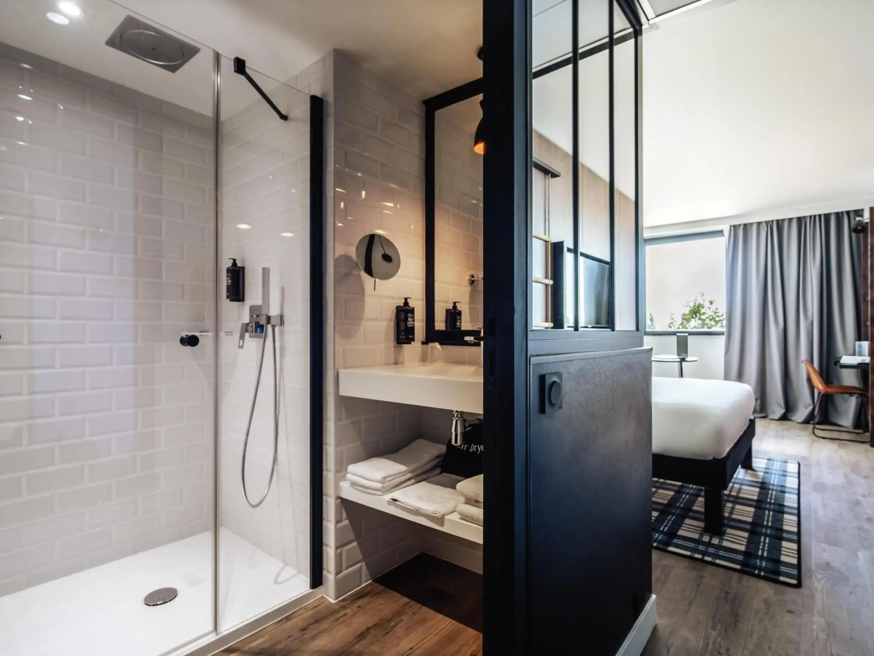 Bedroom in ibis Styles Castelnaudary Bedroom in ibis Styles Castelnaudary