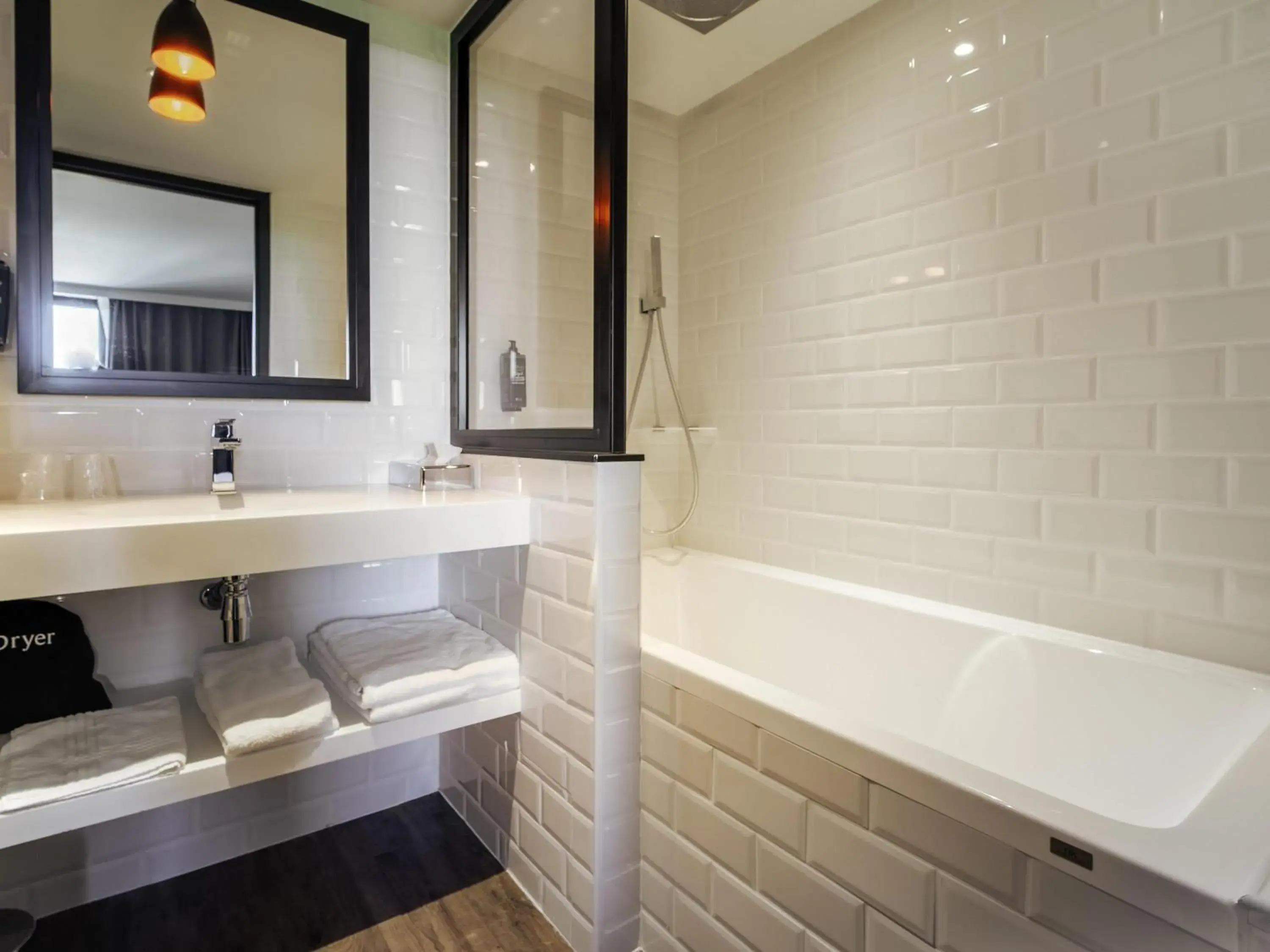 Bedroom in ibis Styles Castelnaudary Bedroom in ibis Styles Castelnaudary