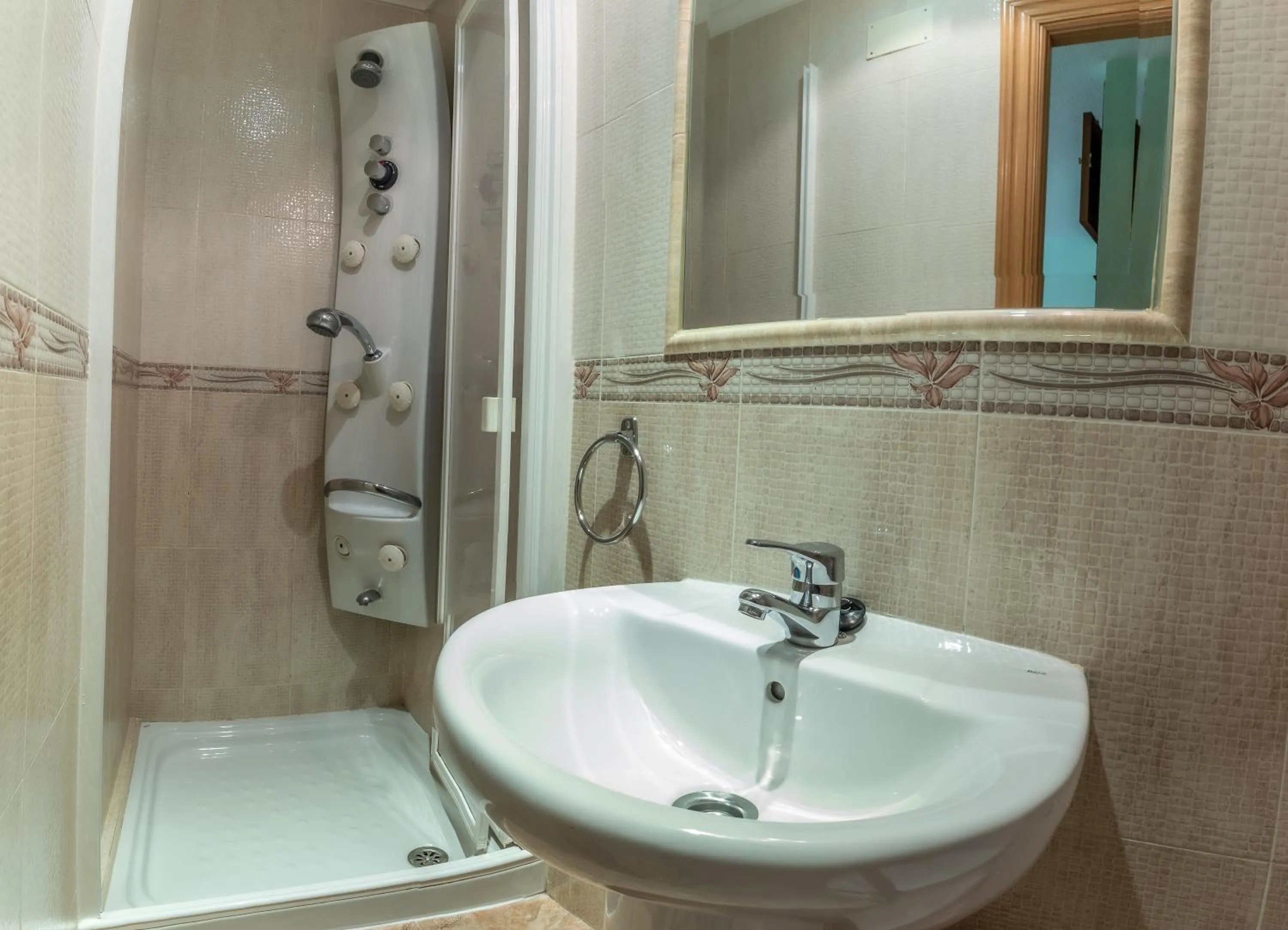 Bathroom in Pensión Isabel by Vivere Stays
