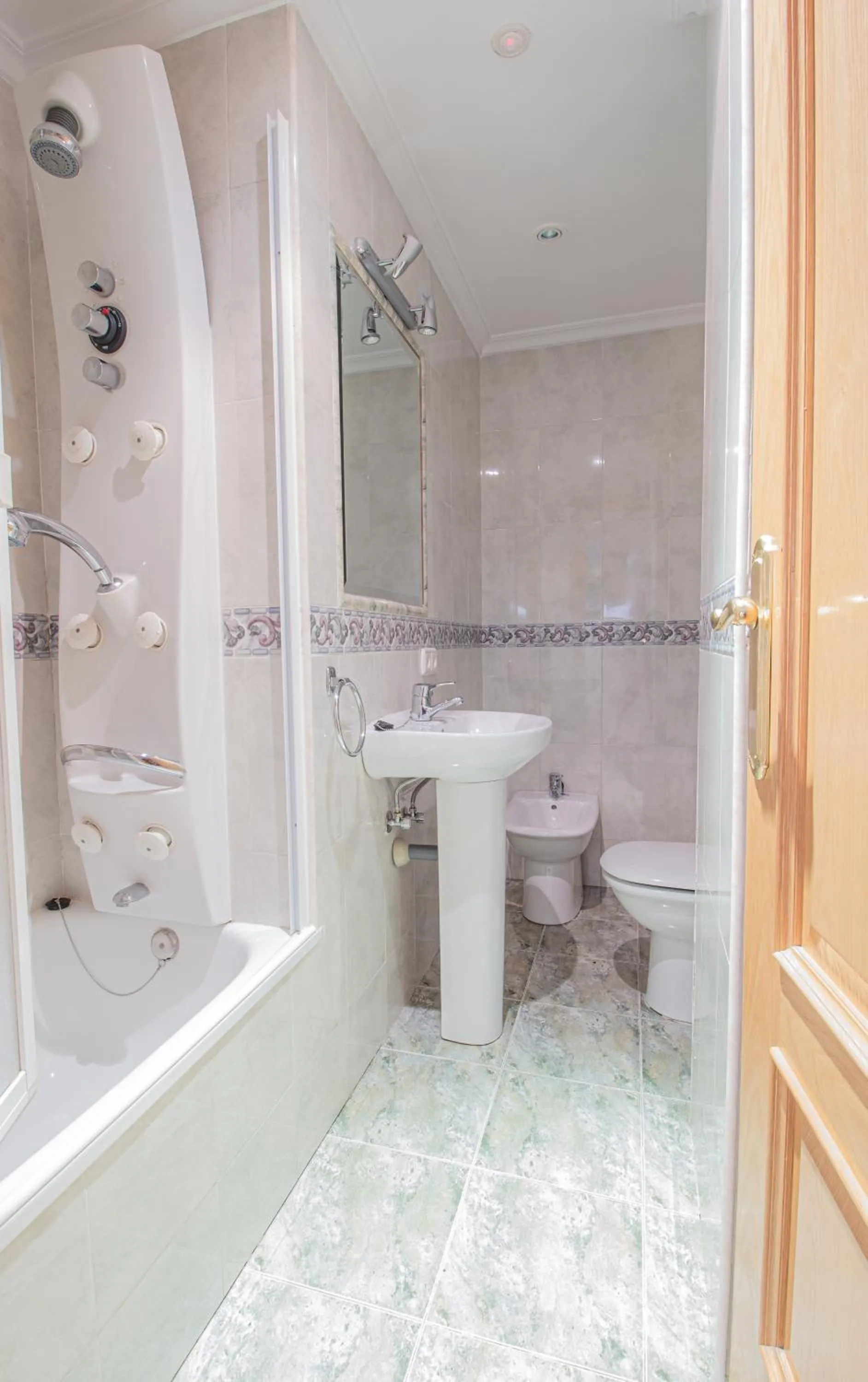 Bathroom in Pensión Isabel by Vivere Stays