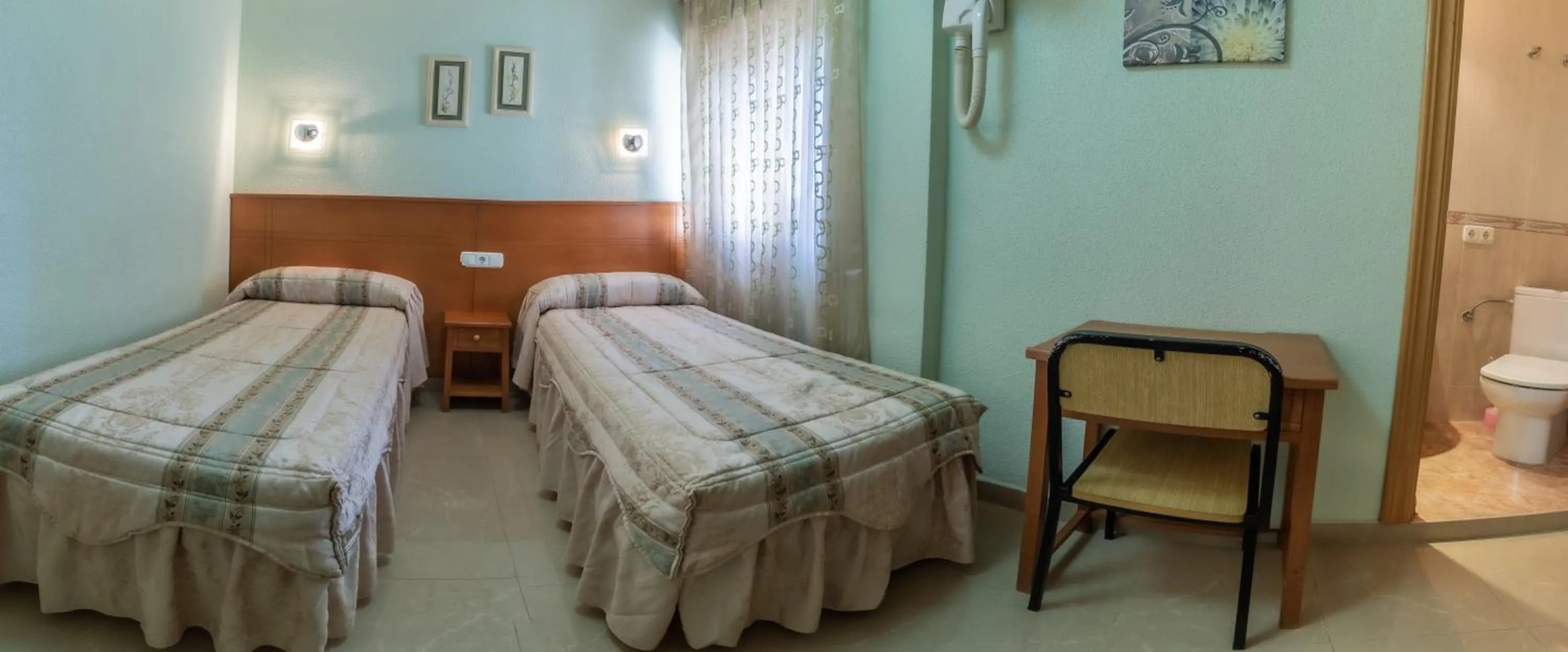 Photo of the whole room, Bed in Pensión Isabel by Vivere Stays
