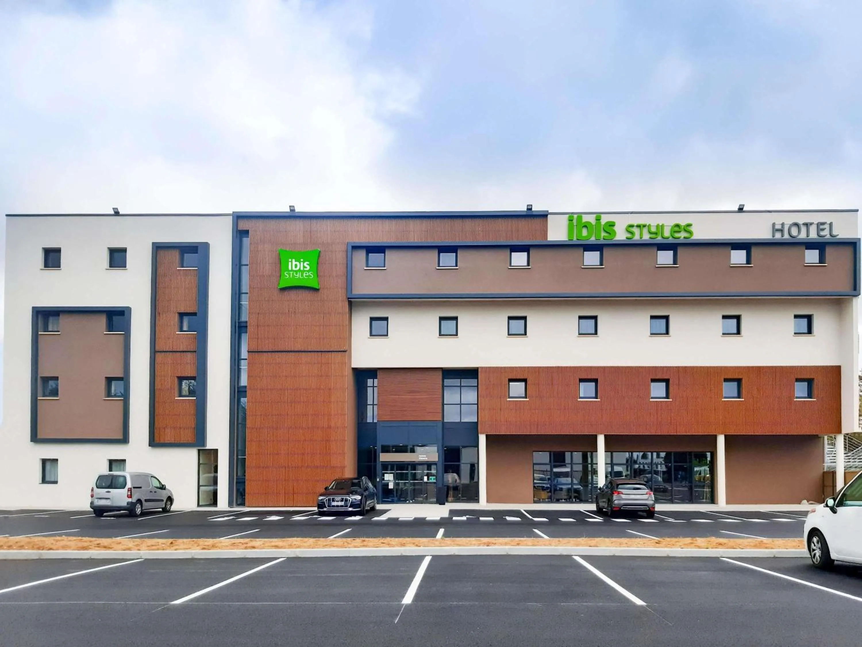 Property building in ibis Styles Contres-Cheverny