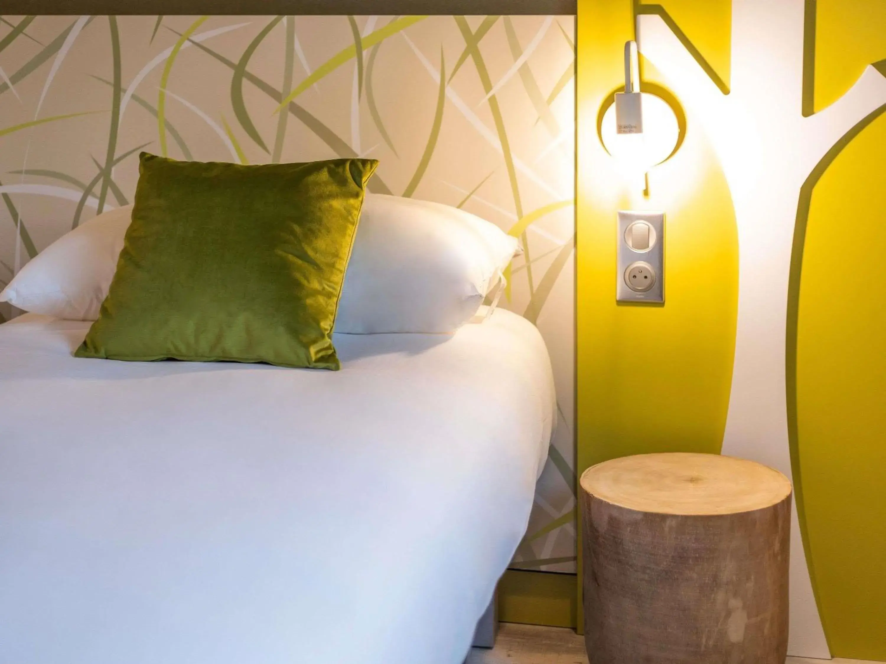 Bedroom, Bed in ibis Styles Contres-Cheverny Bedroom, Bed in ibis Styles Contres-Cheverny