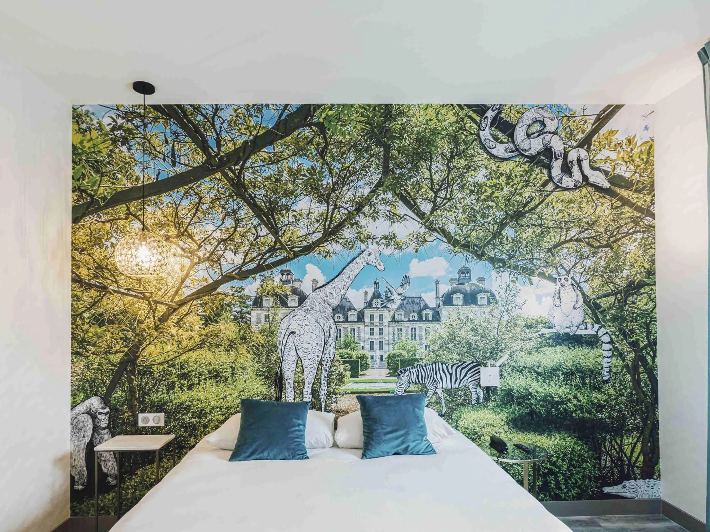 Bedroom in ibis Styles Contres-Cheverny