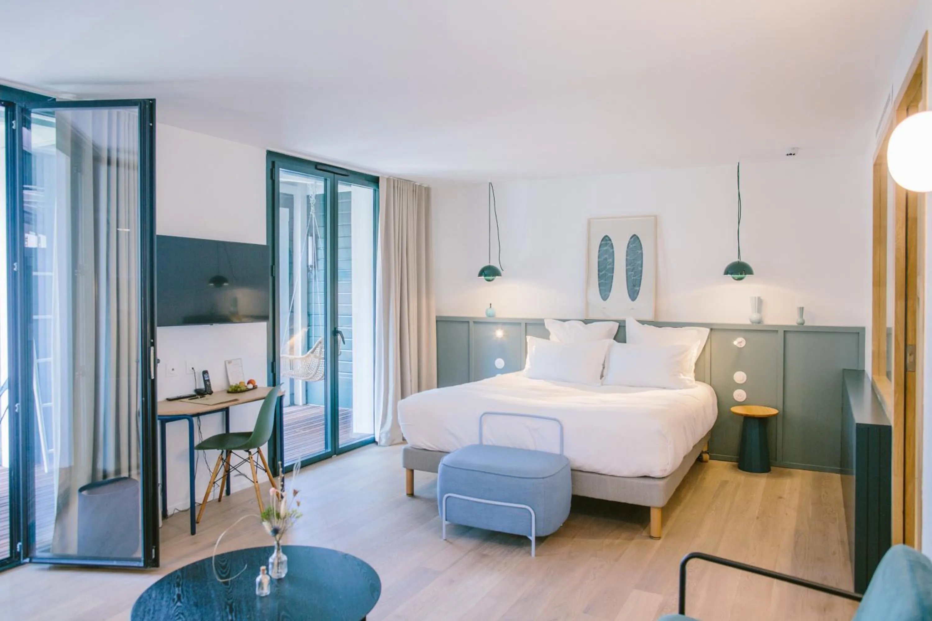 Photo of the whole room, Bed in 70 Hectares... et l'Océan