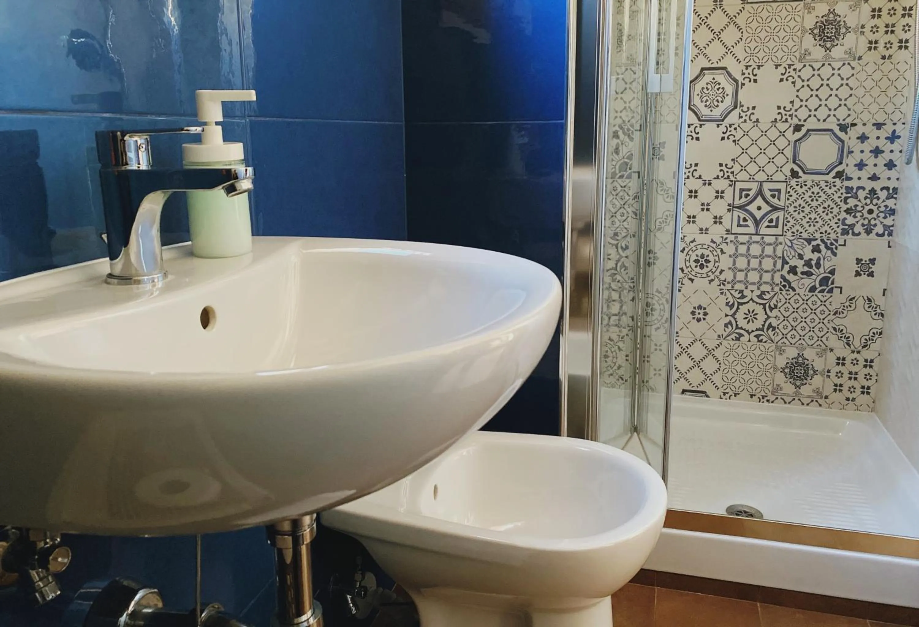 Shower in B&B Agorà