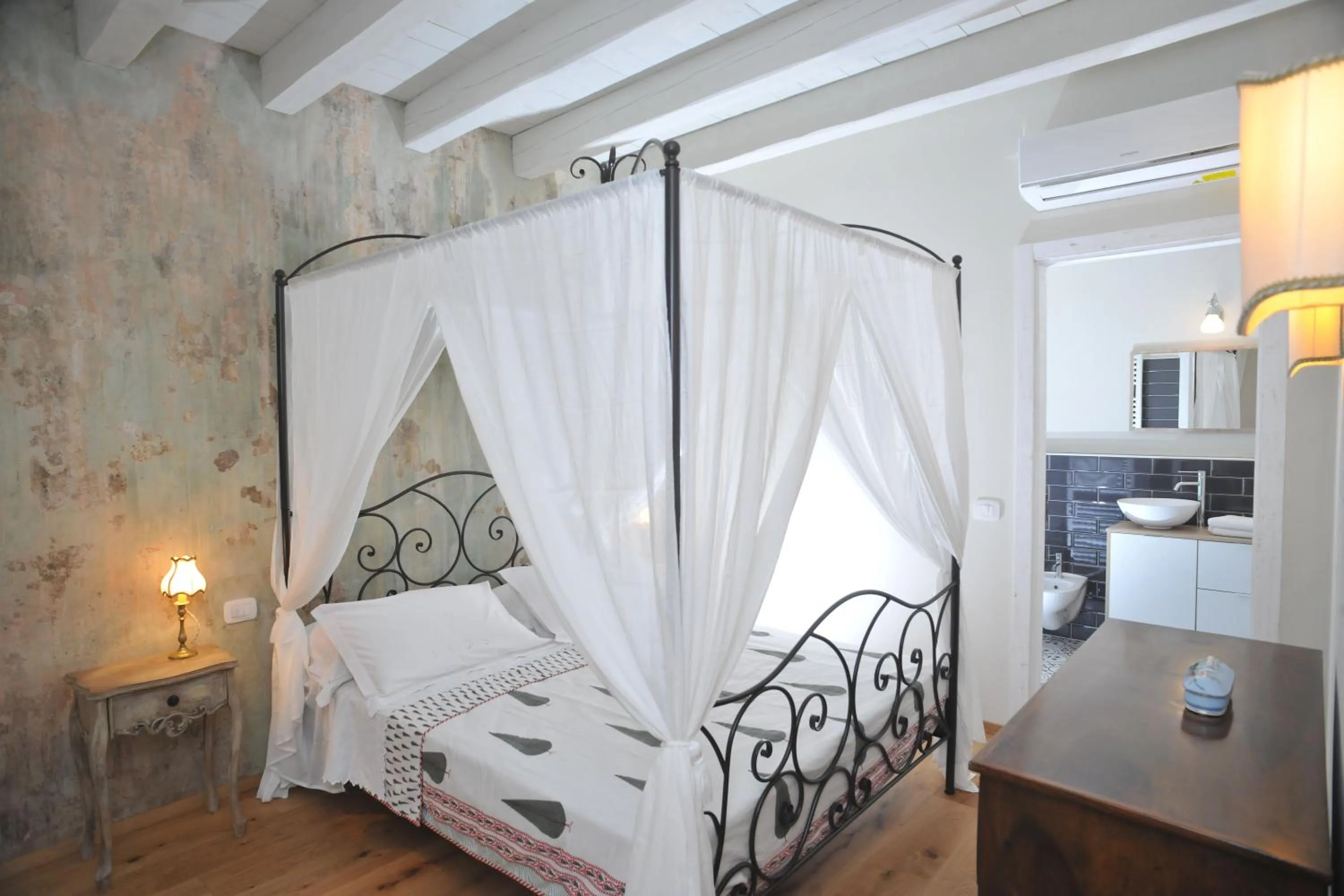 Photo of the whole room, Bed in Casa Lumaca