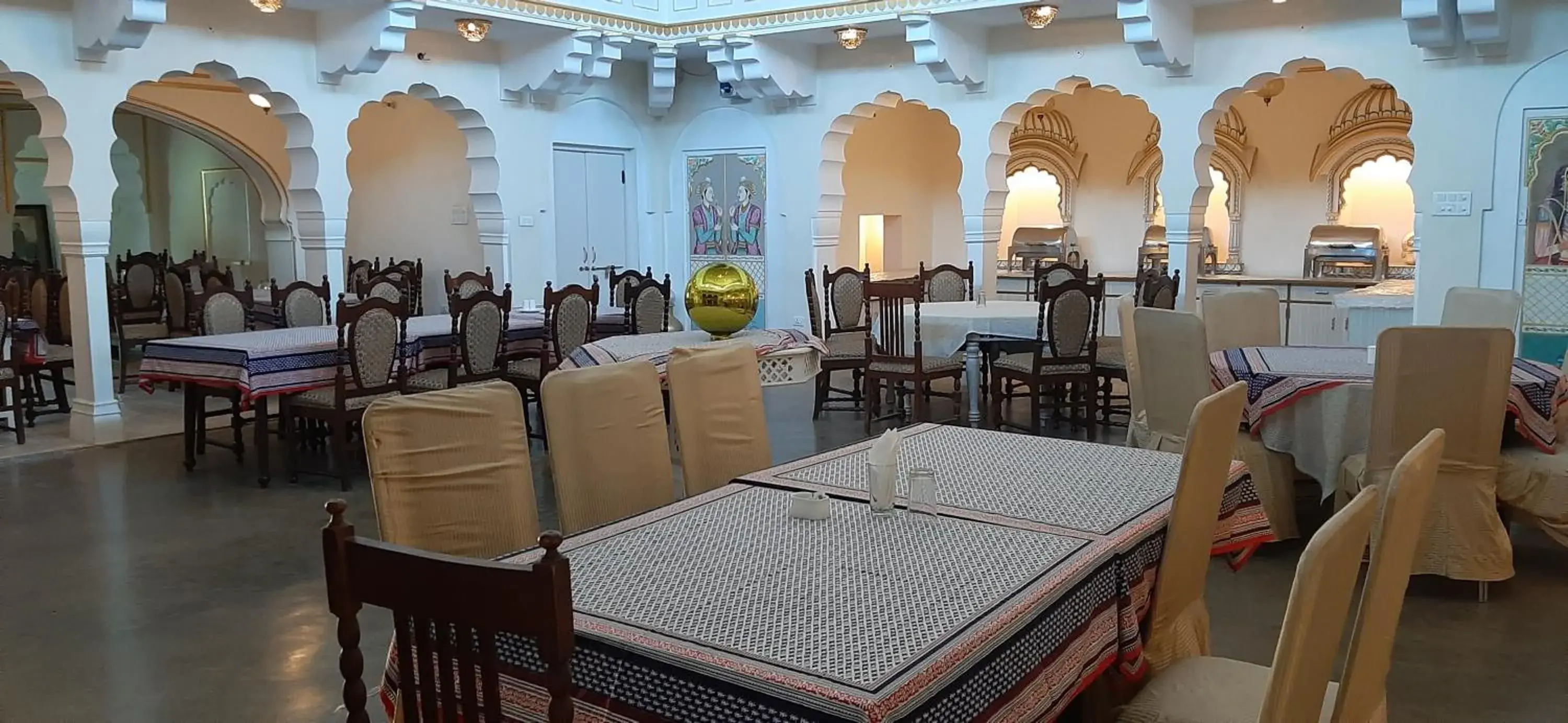 Restaurant/places to eat in Saba Haveli Restaurant/places to eat in Saba Haveli