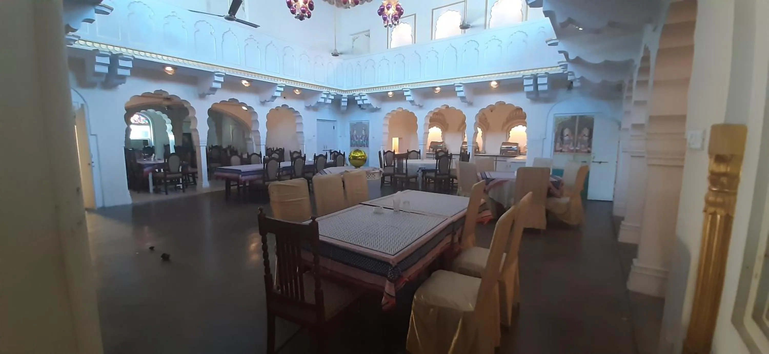 Restaurant/places to eat in Saba Haveli