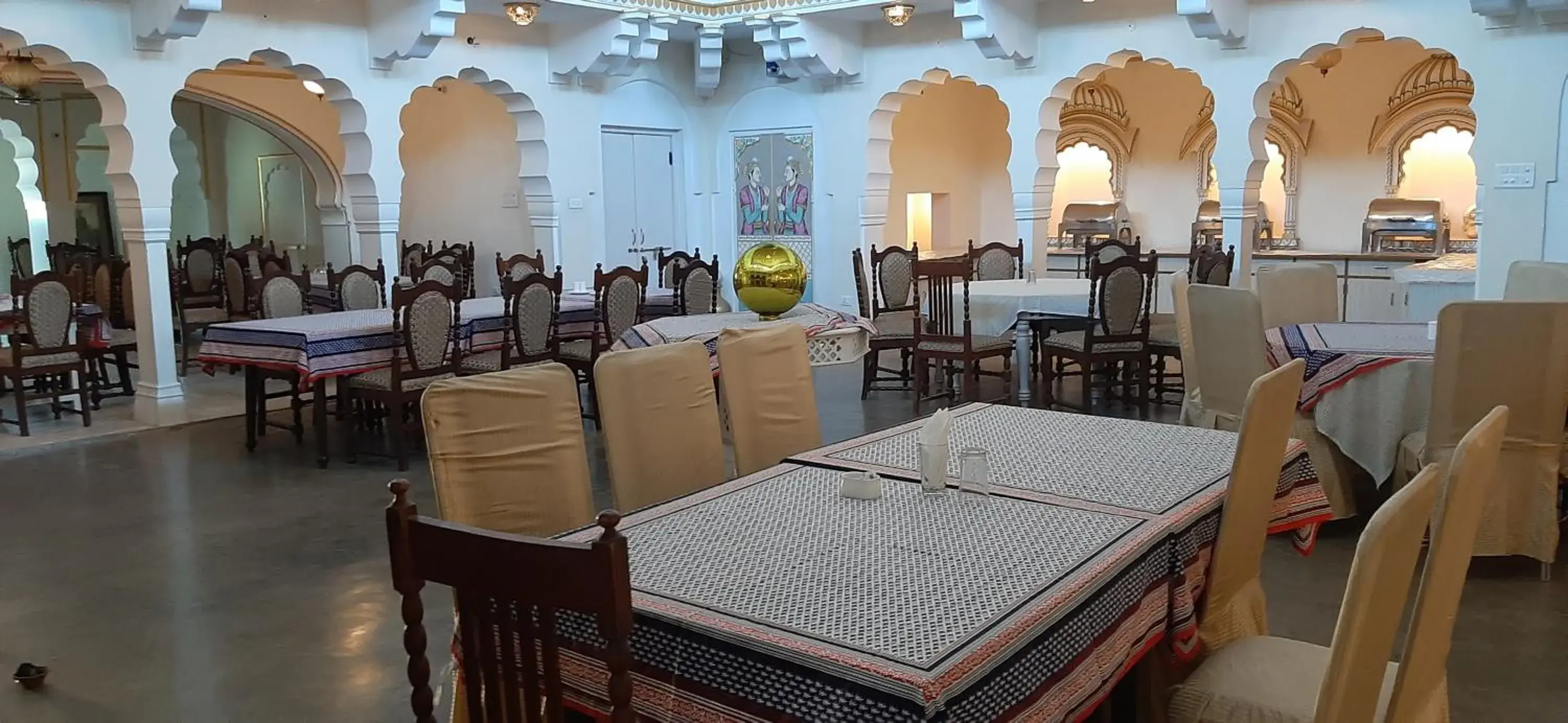 Restaurant/places to eat in Saba Haveli Restaurant/places to eat in Saba Haveli