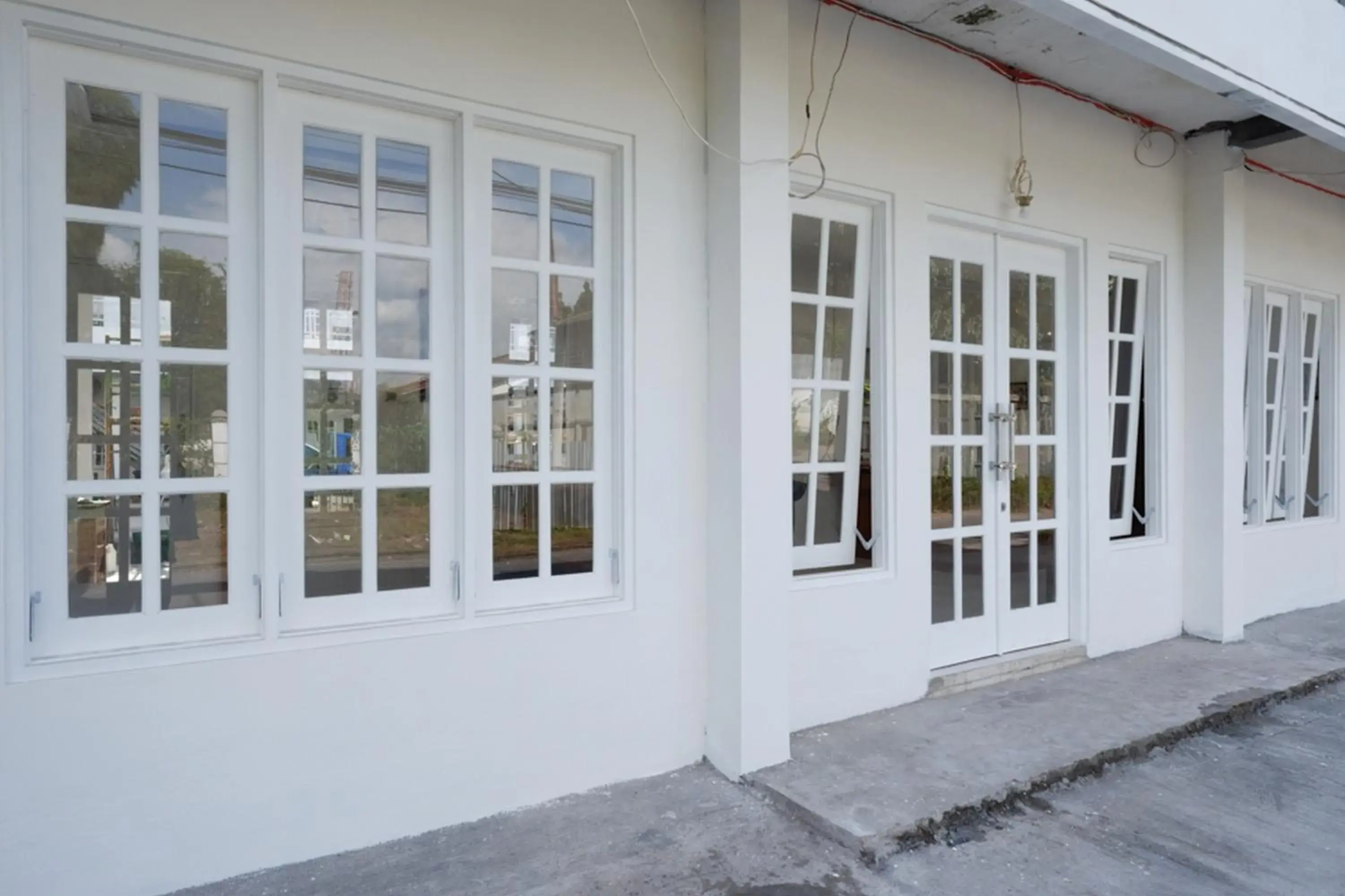 Property building in RedDoorz Plus near UMS Solo Property building in RedDoorz Plus near UMS Solo
