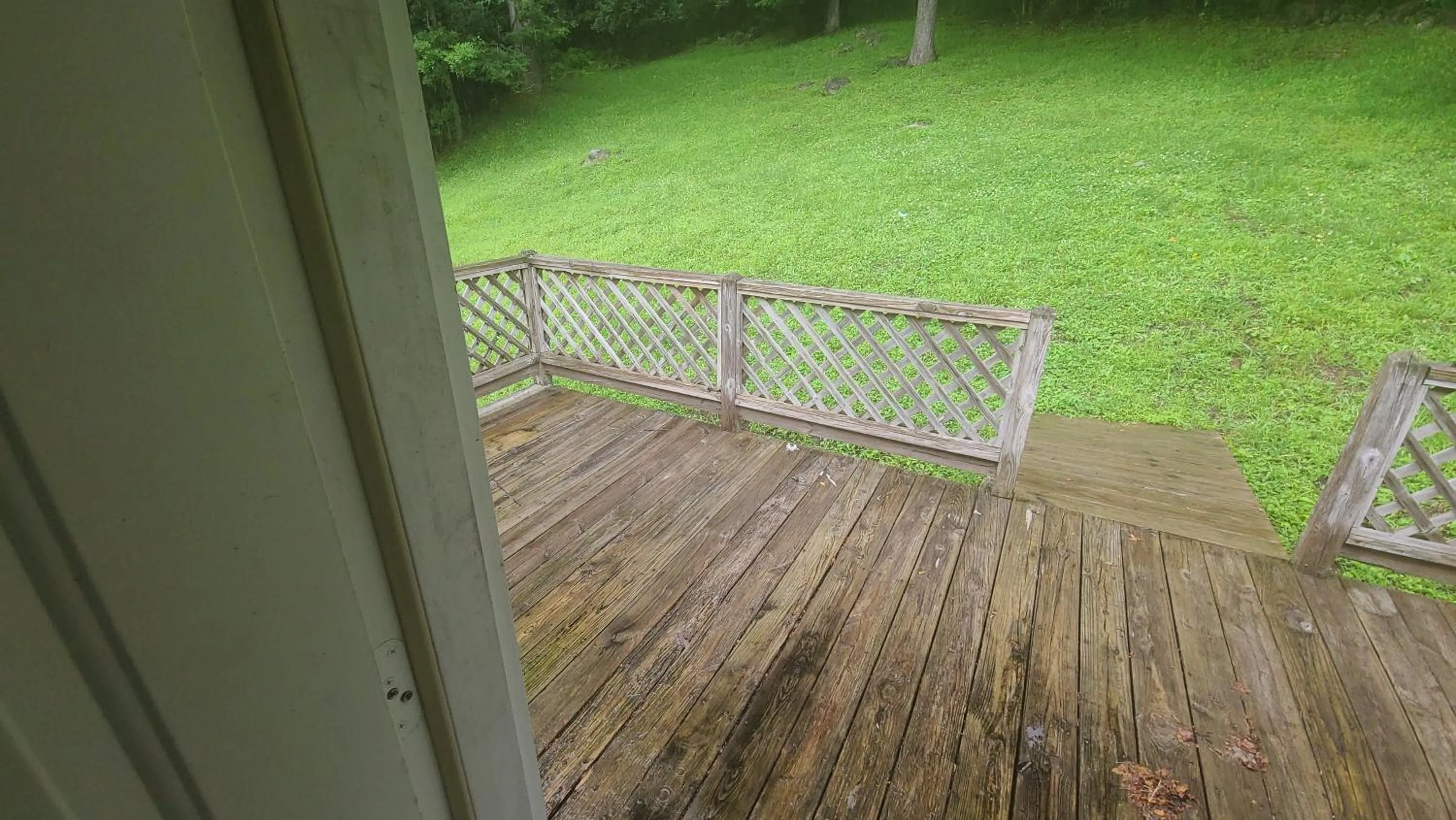 The Dragon's Den 5 bedroom house 1 mile to Main St