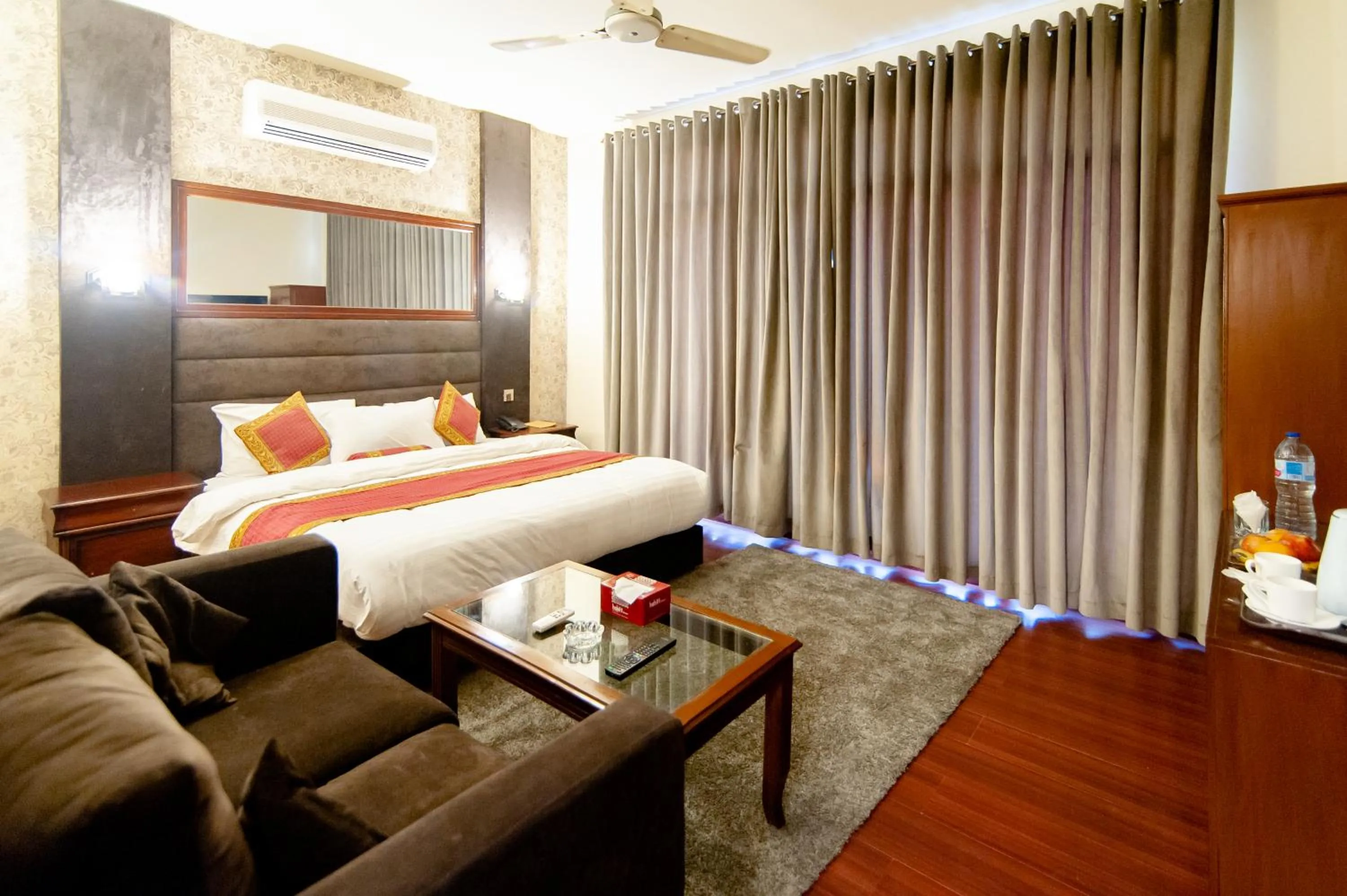 Bed in Shelton Guest House