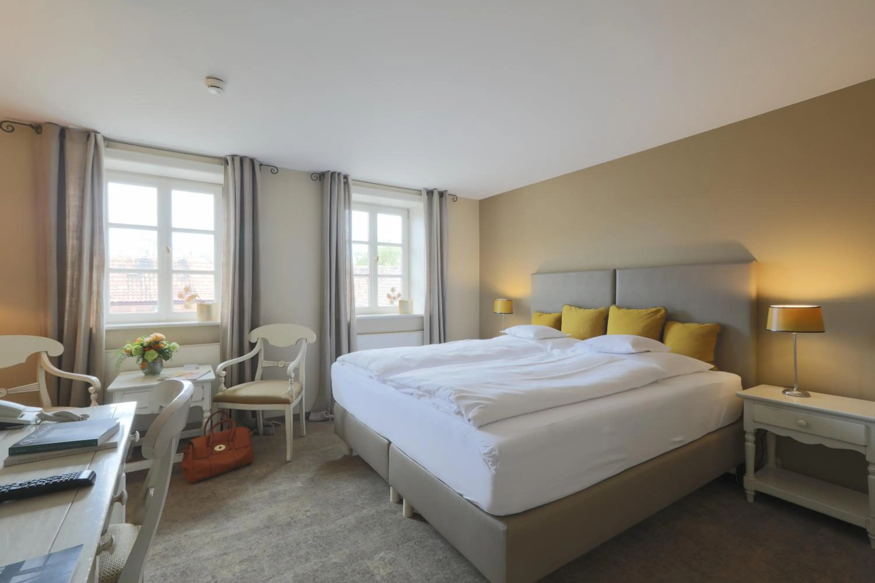 Photo of the whole room, Bed in Romantik Hotel am Brühl