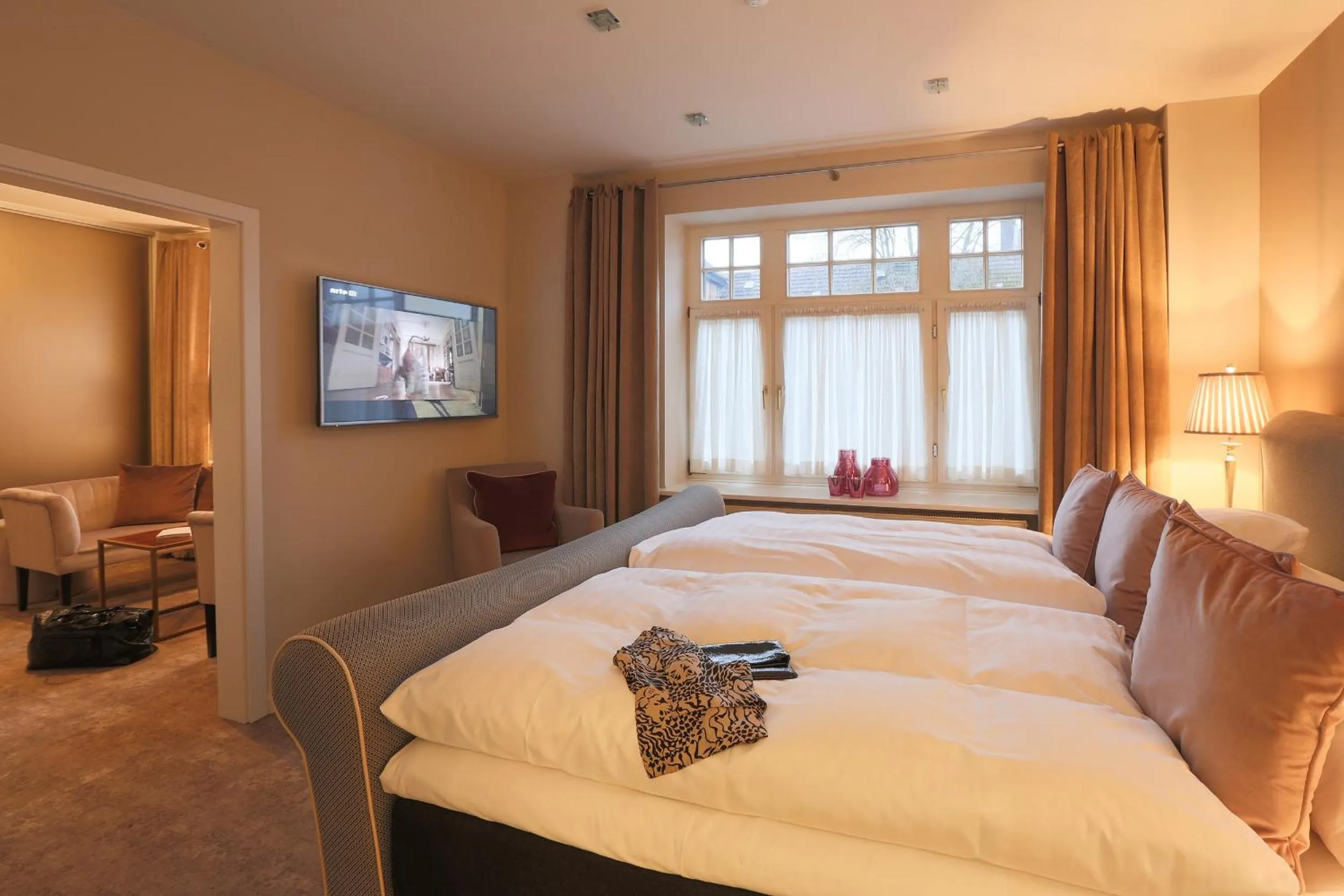 Photo of the whole room, Bed in Romantik Hotel am Brühl