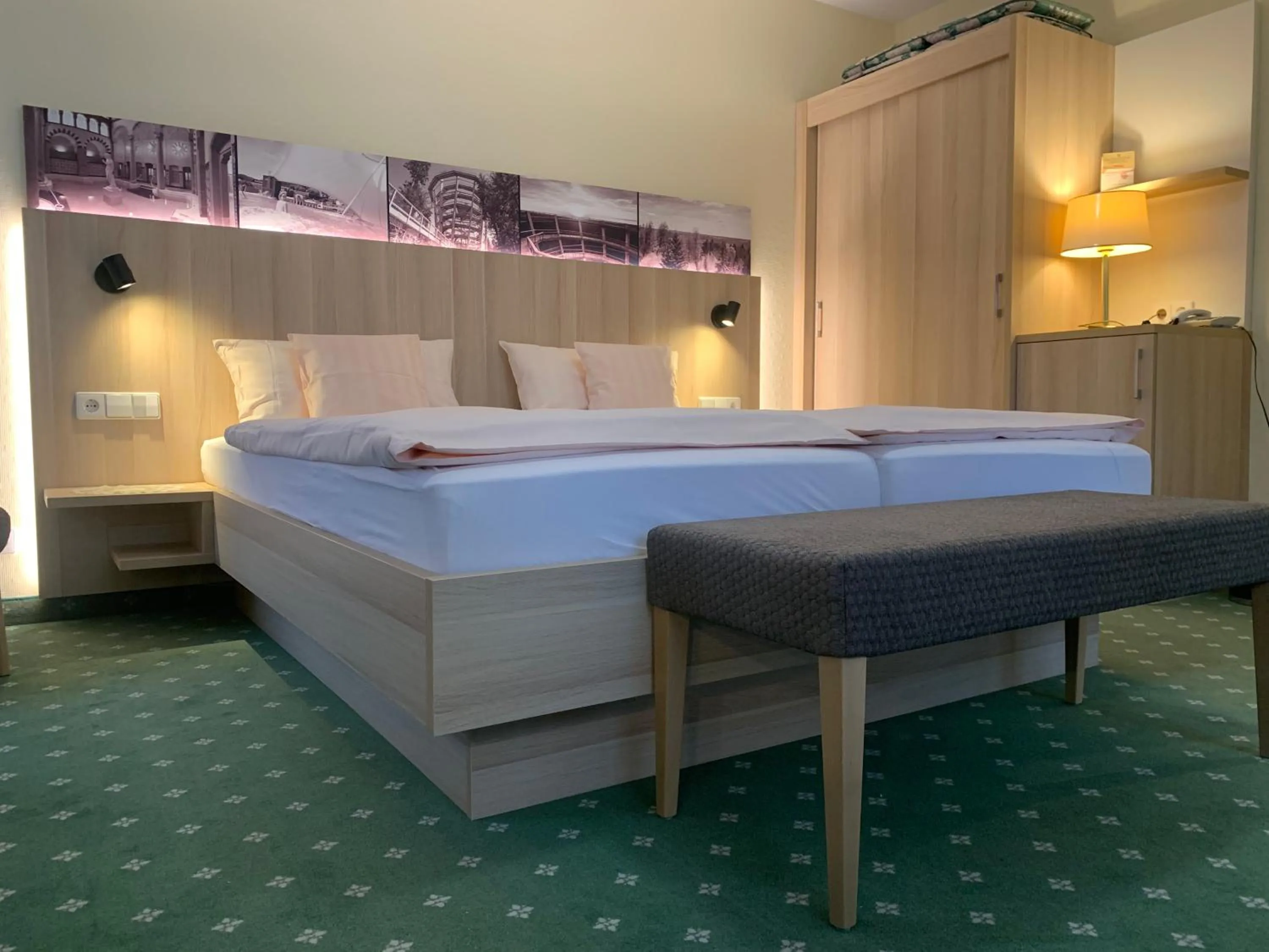 Bed in Hotel Sonnenhof