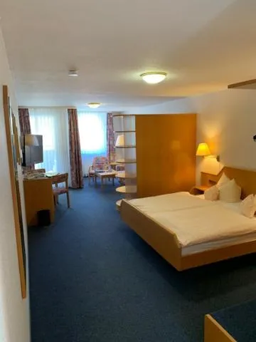 Bed in Hotel Sonnenhof