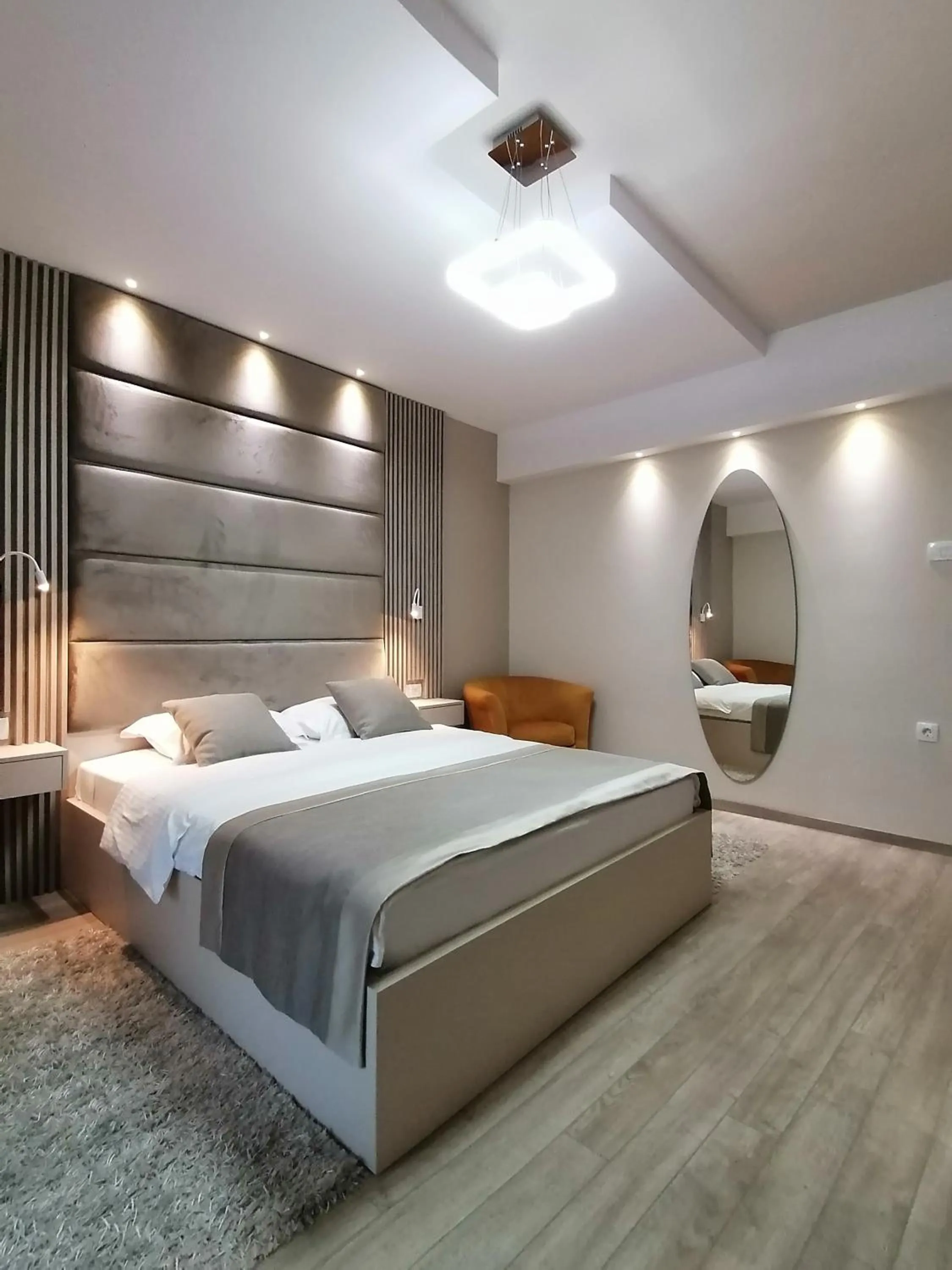 Bed in Hotel Holiday