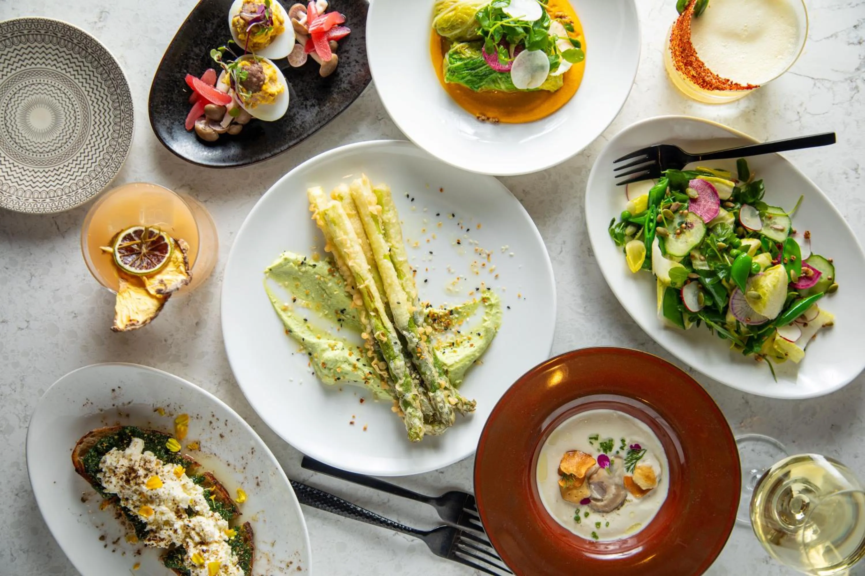 Restaurant/places to eat in Virgin Hotels New Orleans