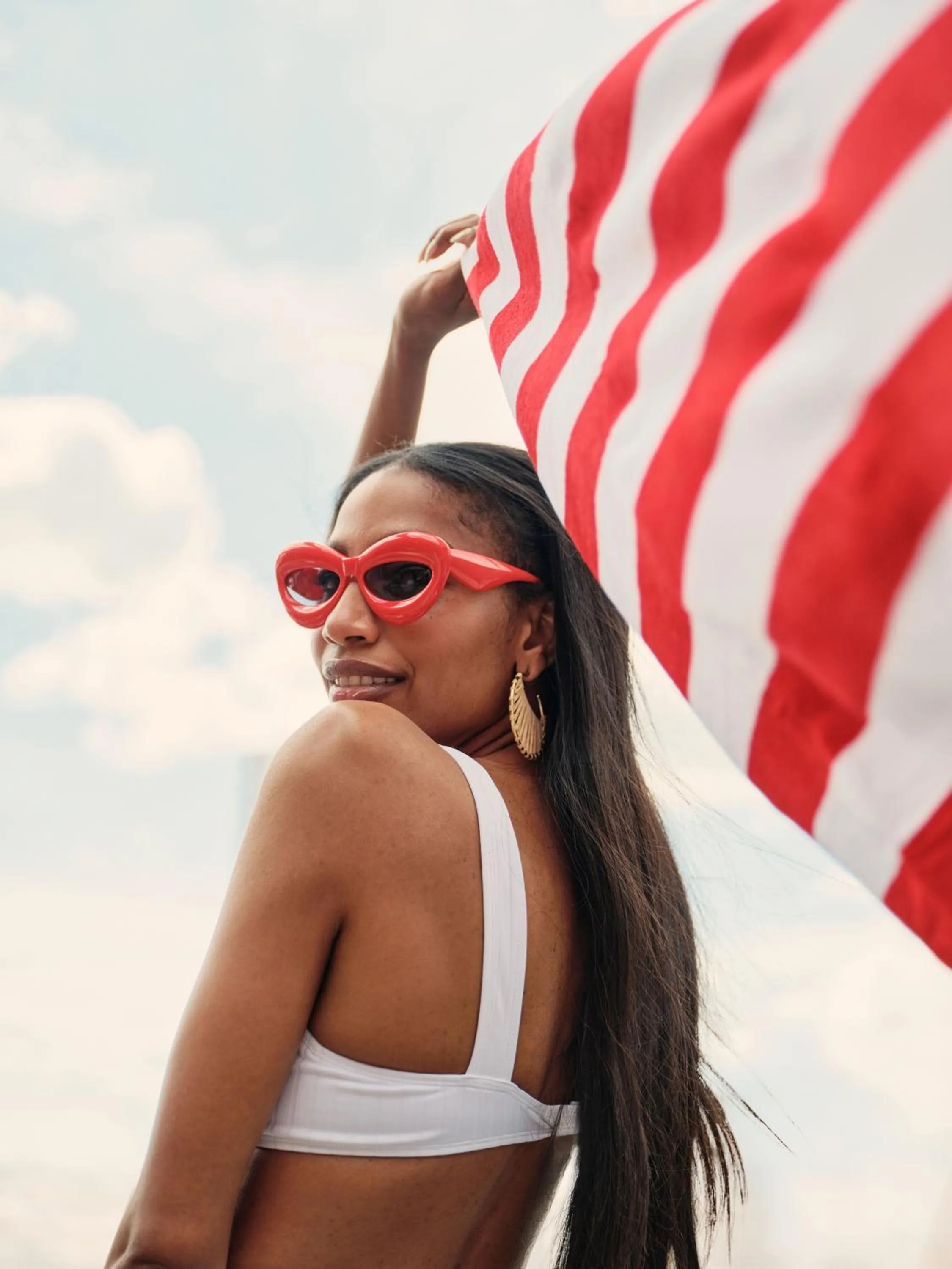 Swimming pool in Virgin Hotels New Orleans