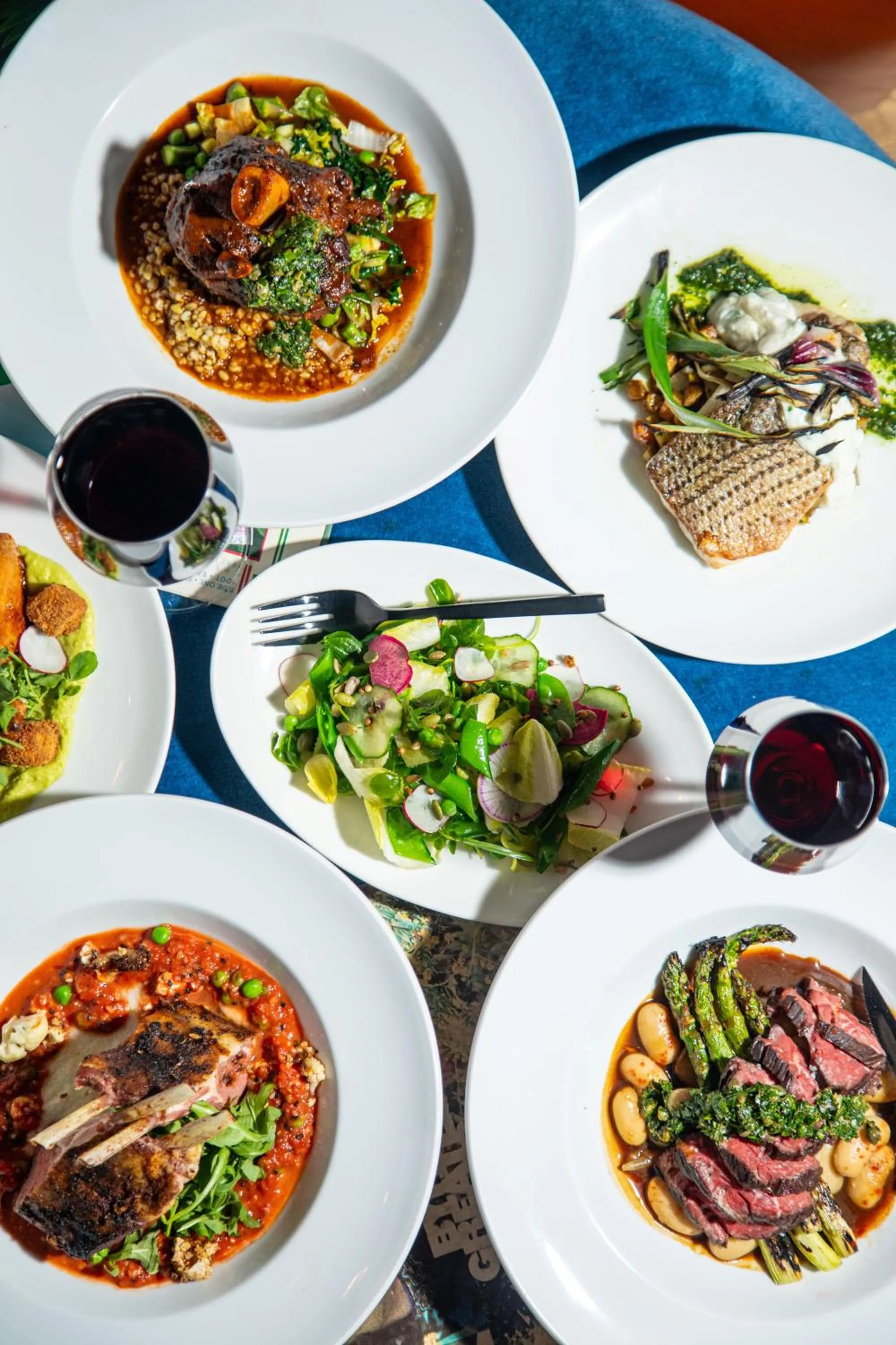 Restaurant/places to eat in Virgin Hotels New Orleans