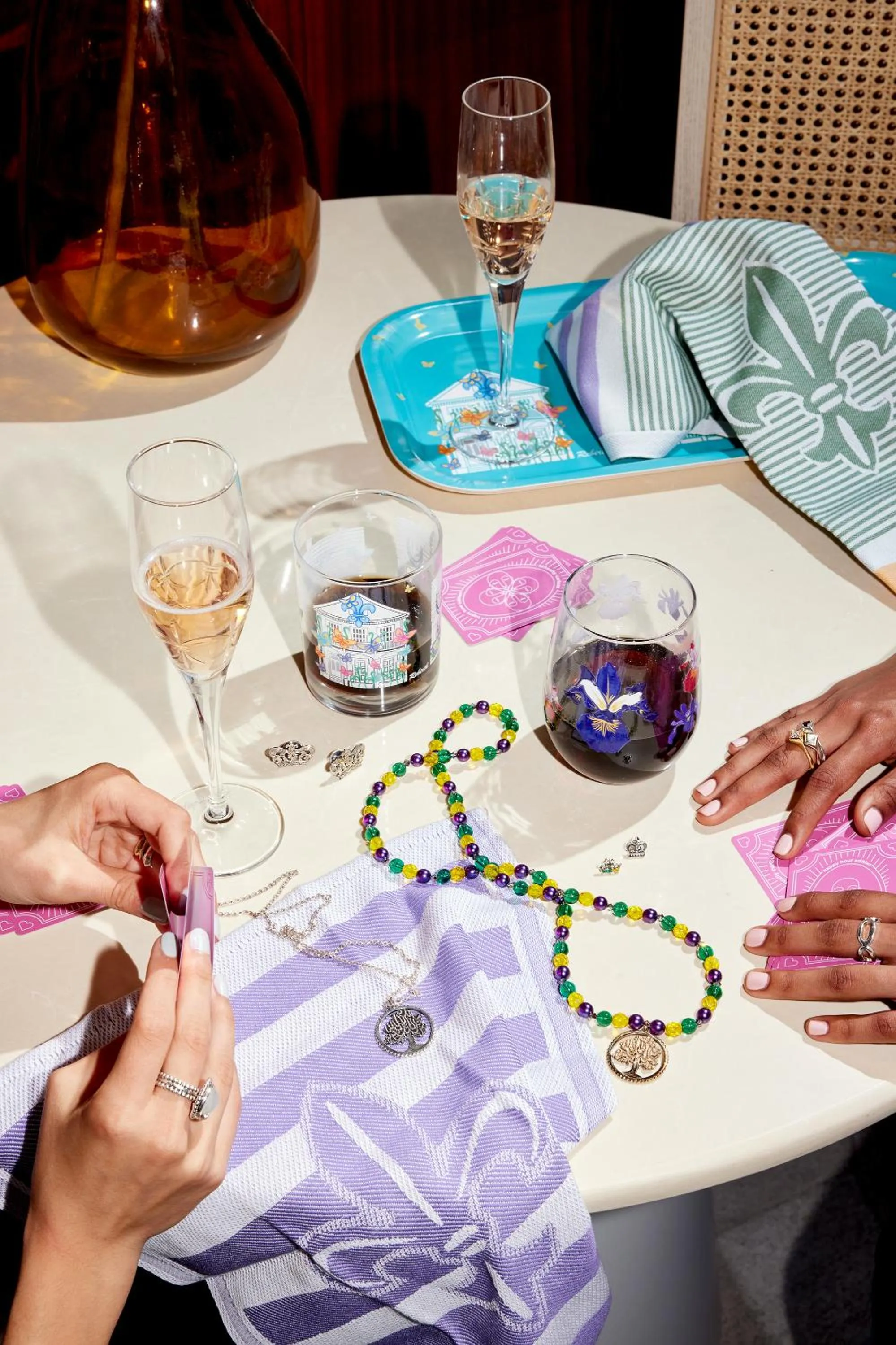 Lounge or bar in Virgin Hotels New Orleans