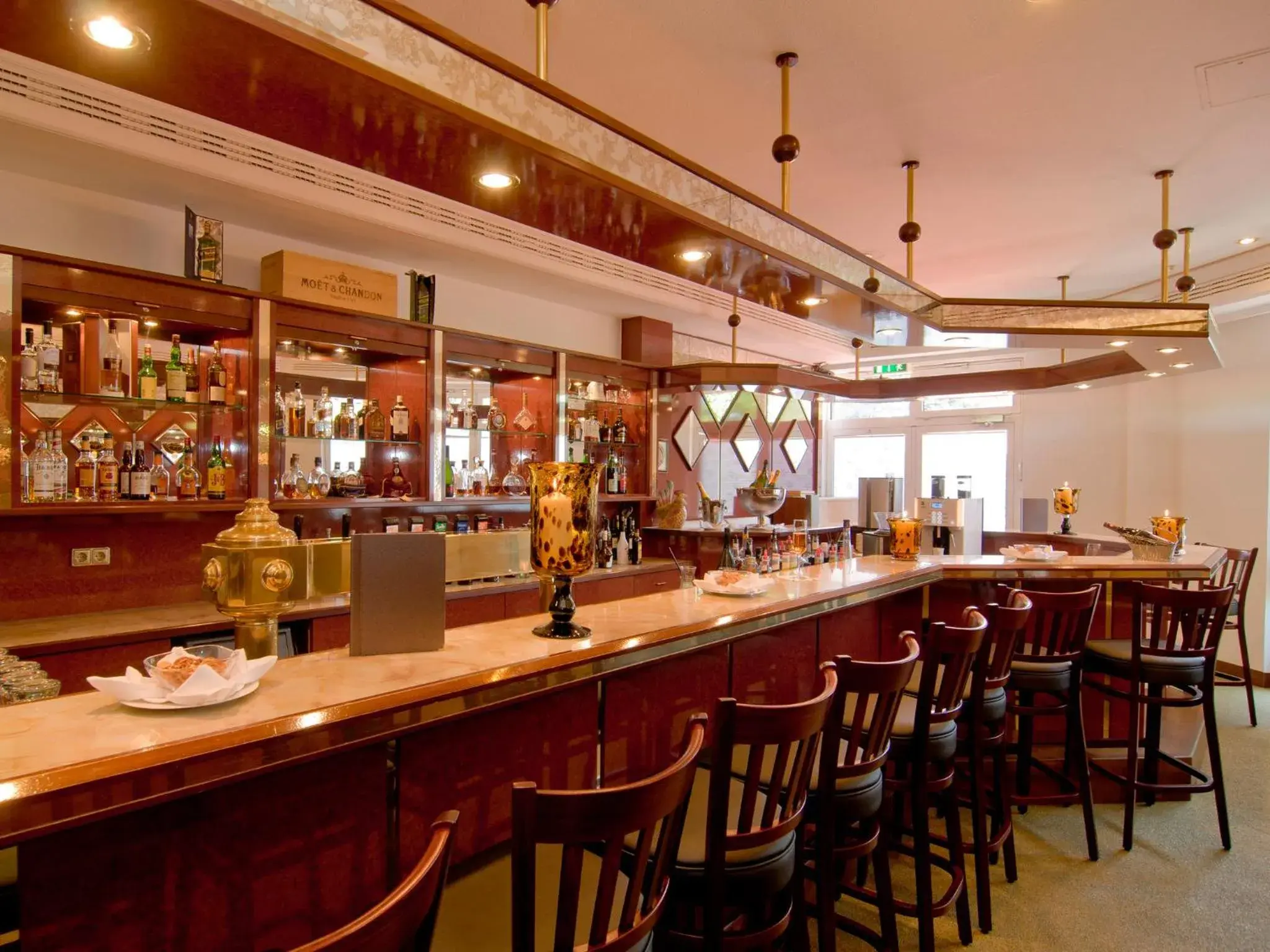 Lounge or bar in ACHAT Hotel Reilingen Walldorf Lounge or bar in ACHAT Hotel Reilingen Walldorf