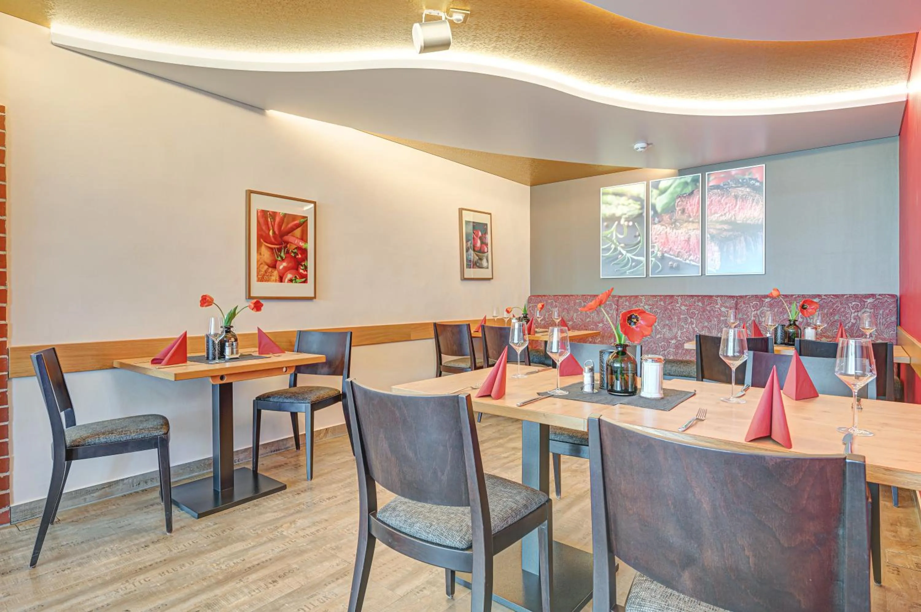 Restaurant/places to eat in Hotel Wilna