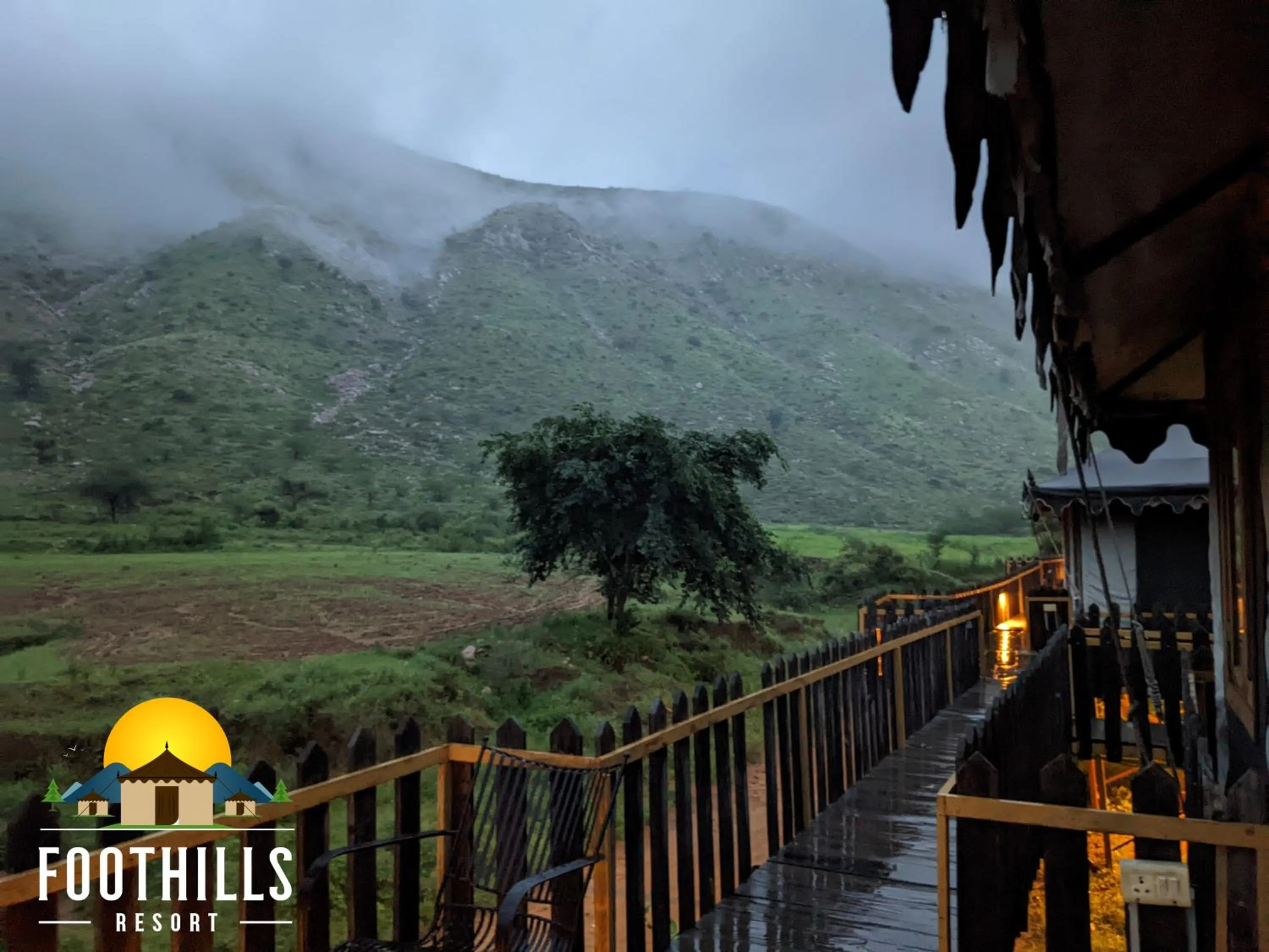 Mountain view in Foothill Pushkar Resort