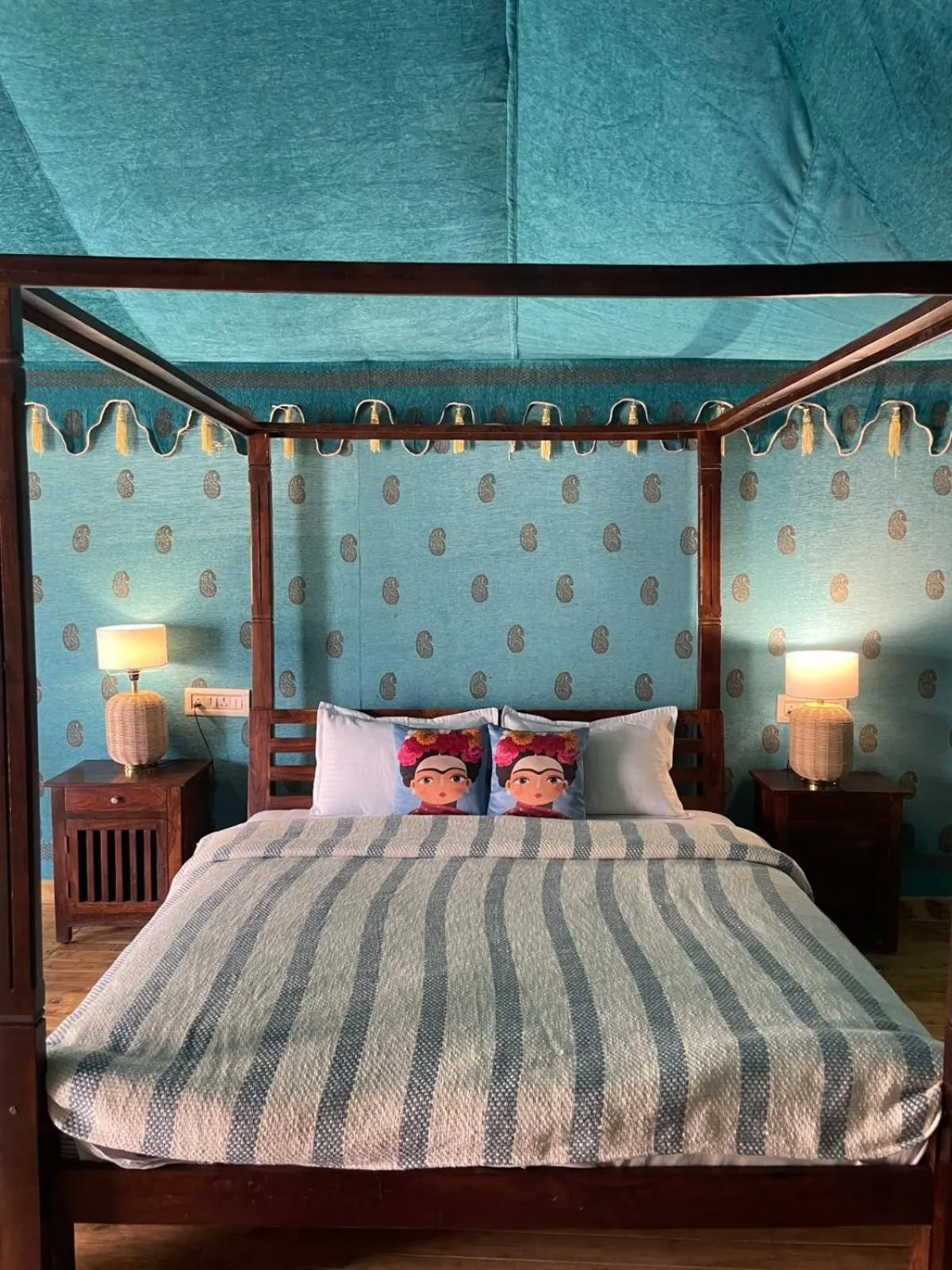 Bedroom, Bed in Foothill Pushkar Resort