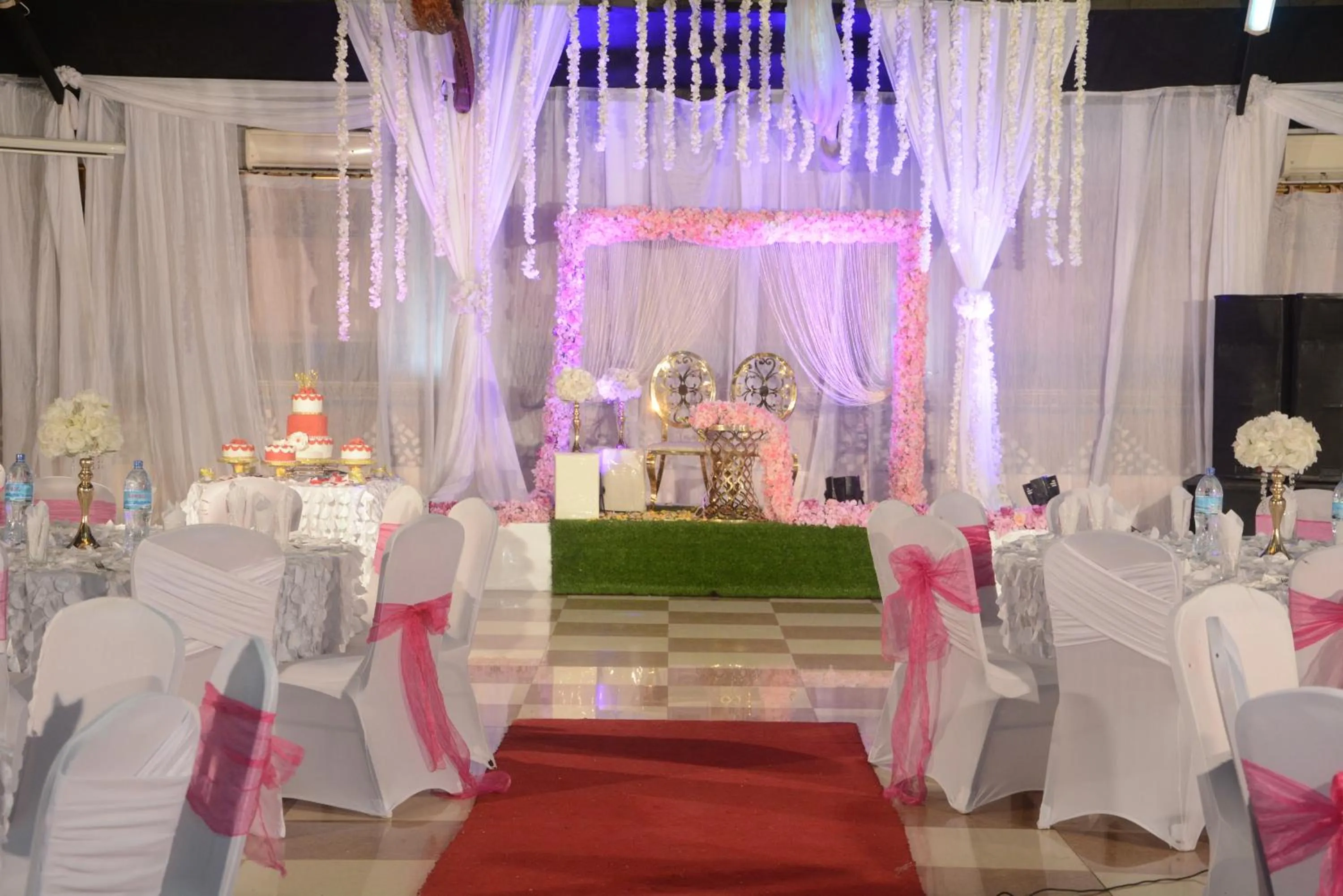 Banquet/Function facilities in Urban Rose Hotel & Apartments