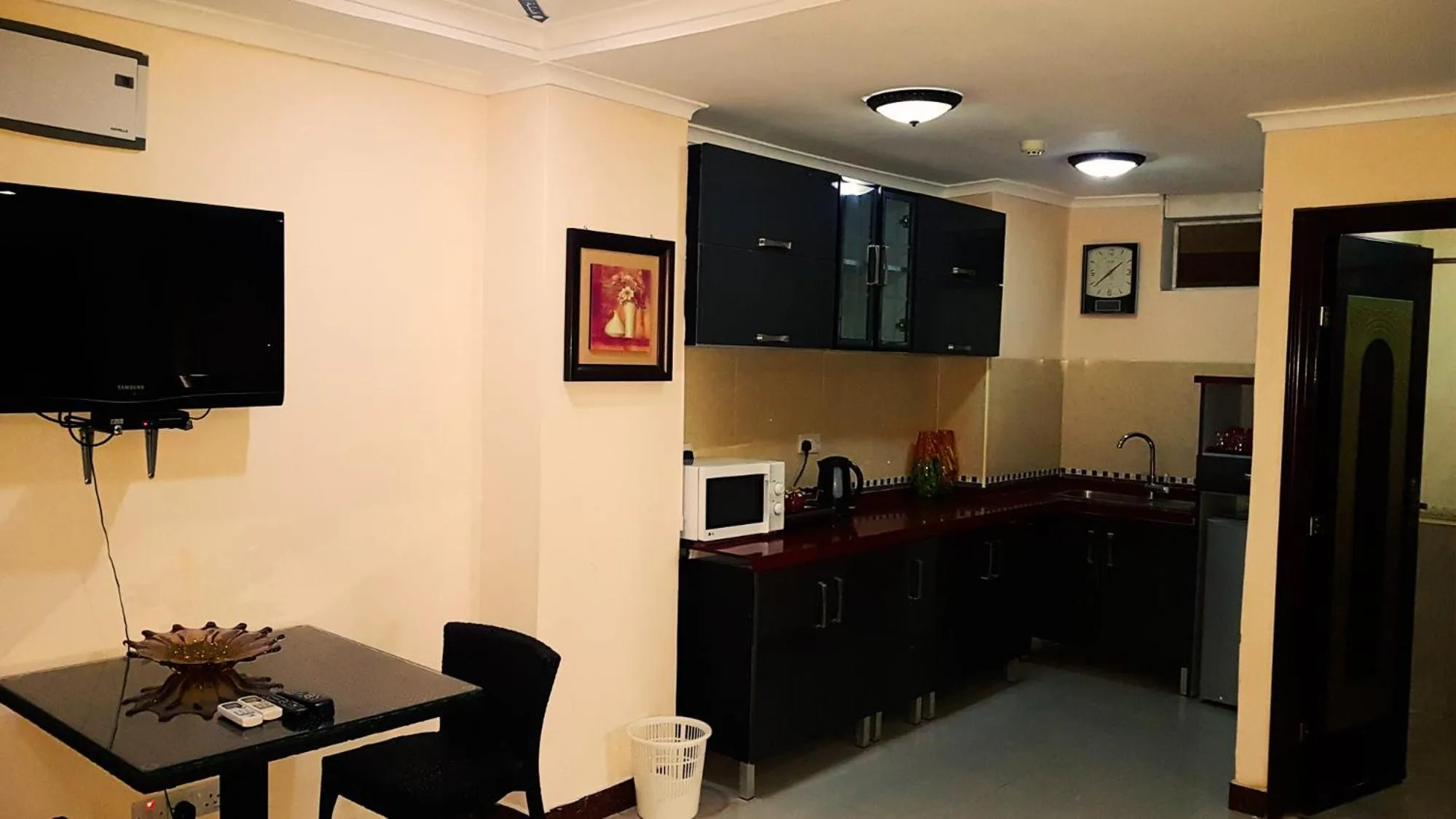Coffee/tea facilities in Urban Rose Hotel & Apartments