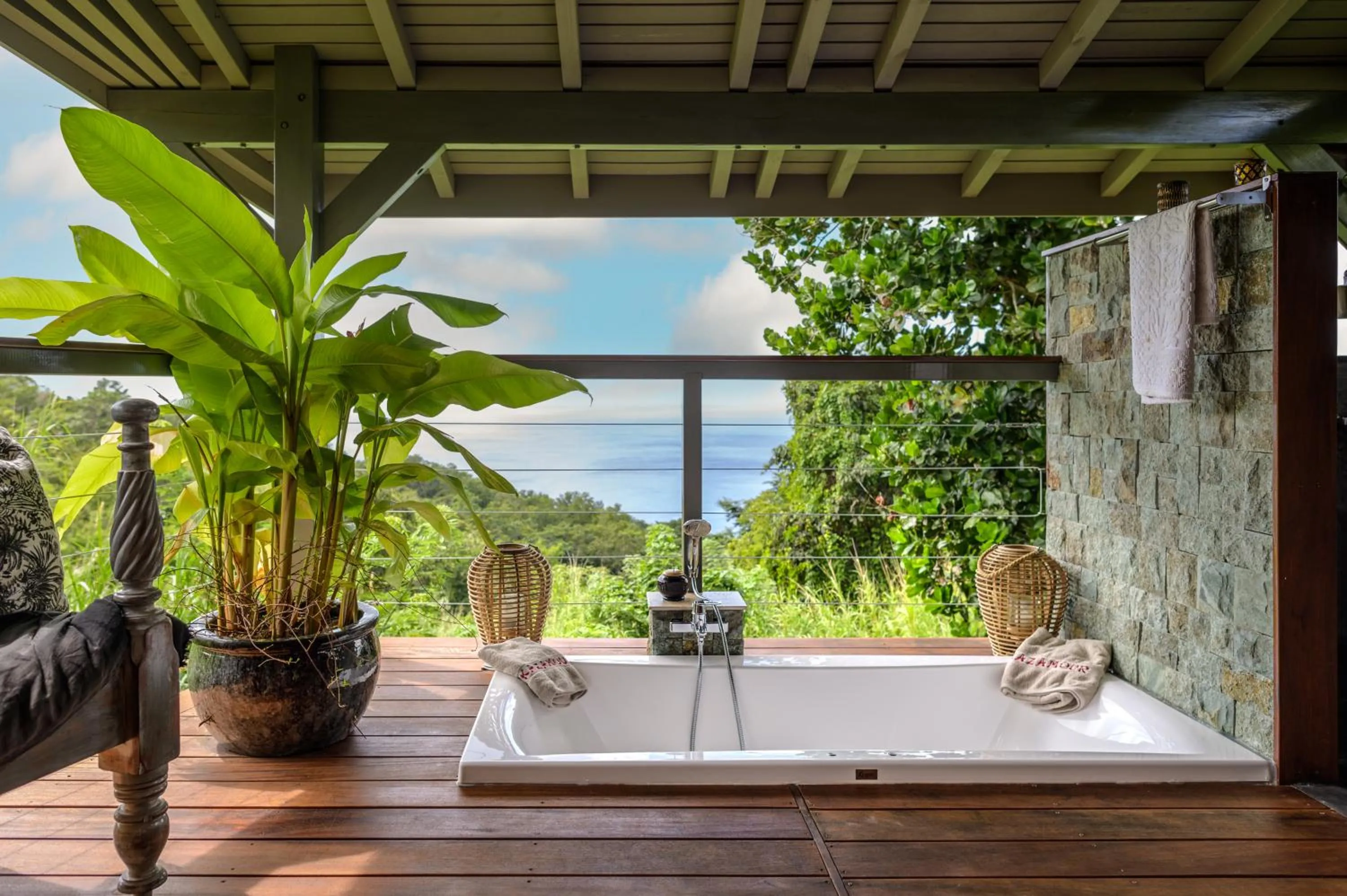 Patio in TropicAngel ECOLODGE de Charme