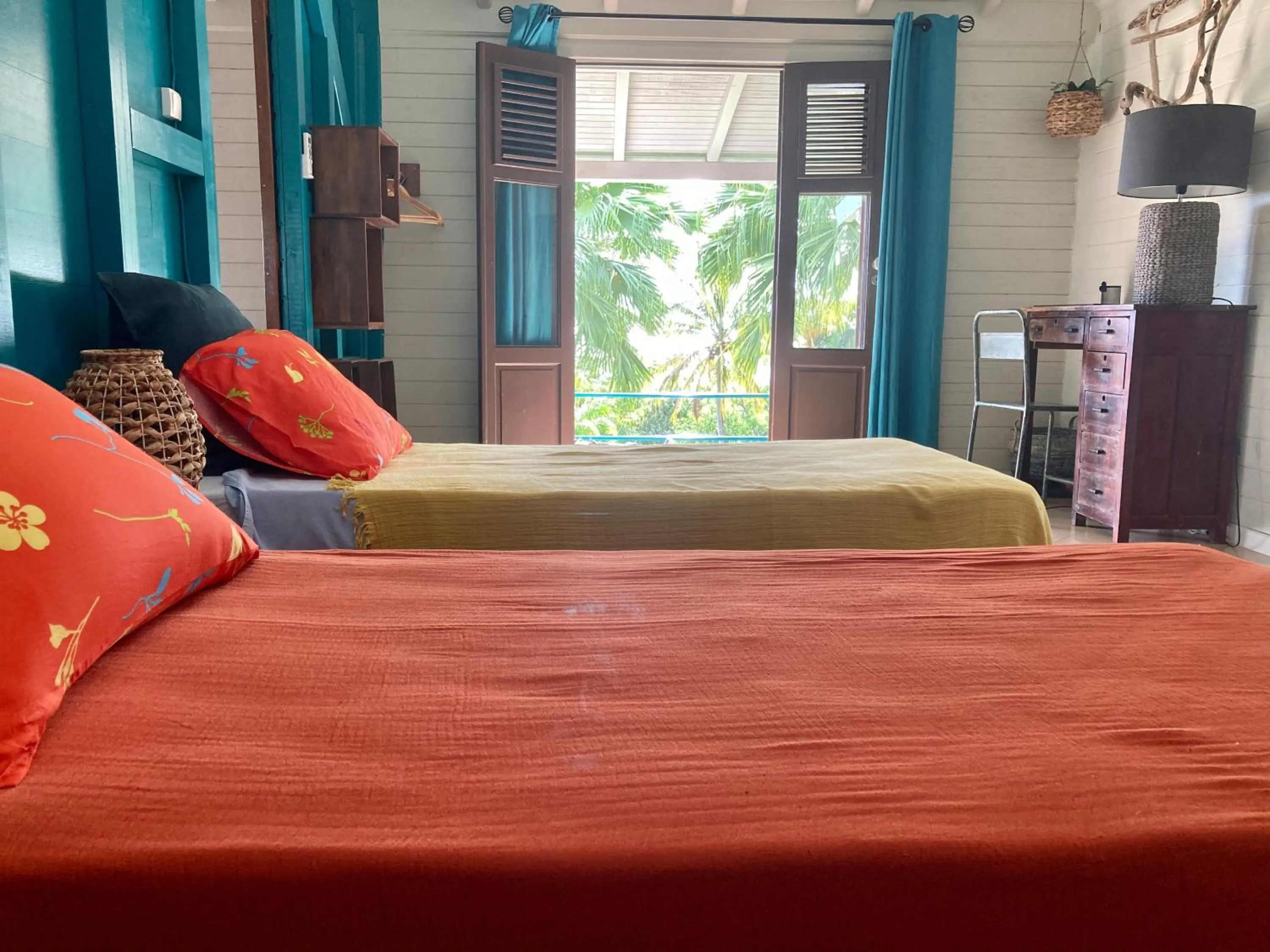 Photo of the whole room, Bed in TropicAngel ECOLODGE de Charme