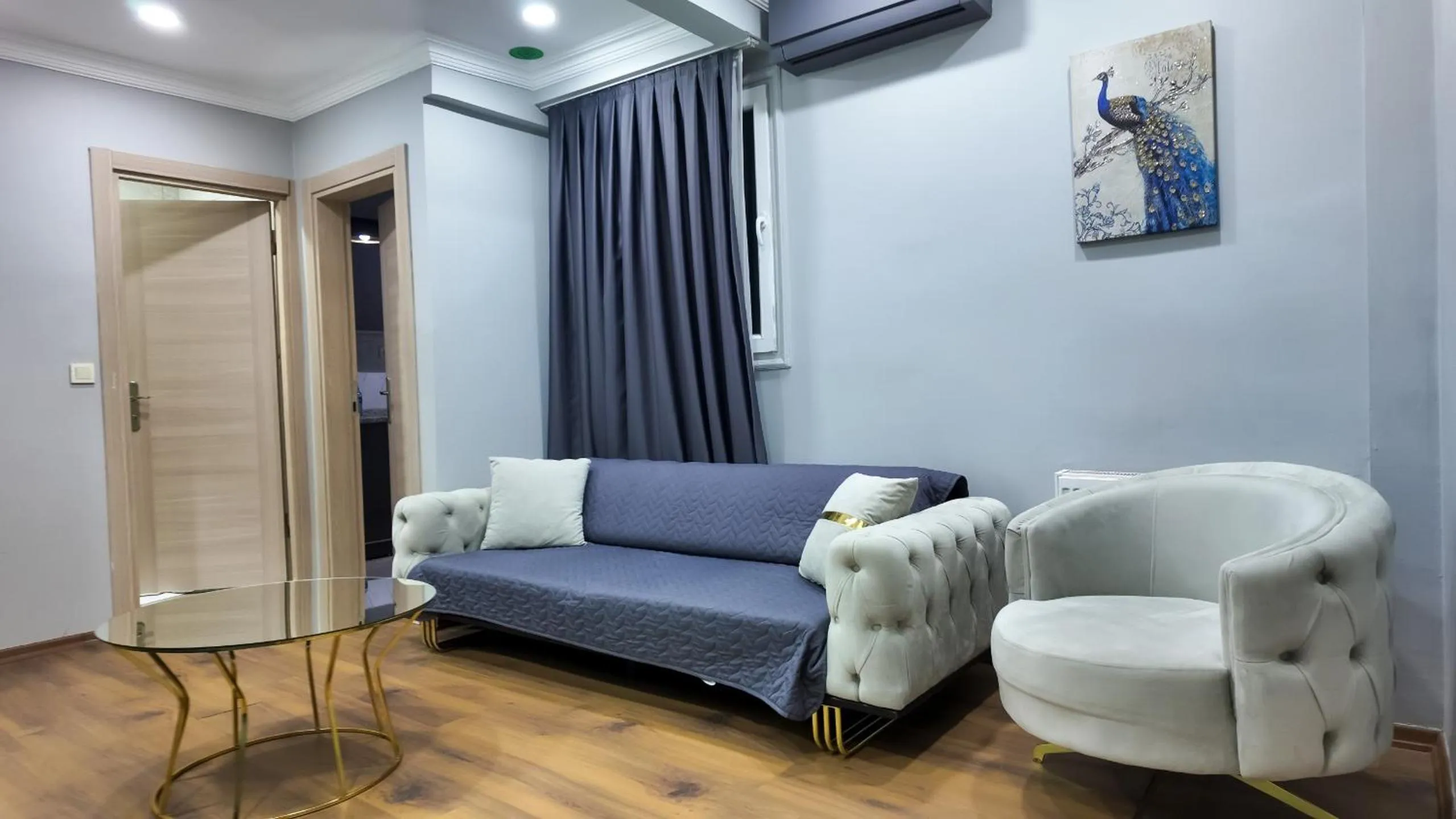 Seating area in Sisli House By Remar Holding