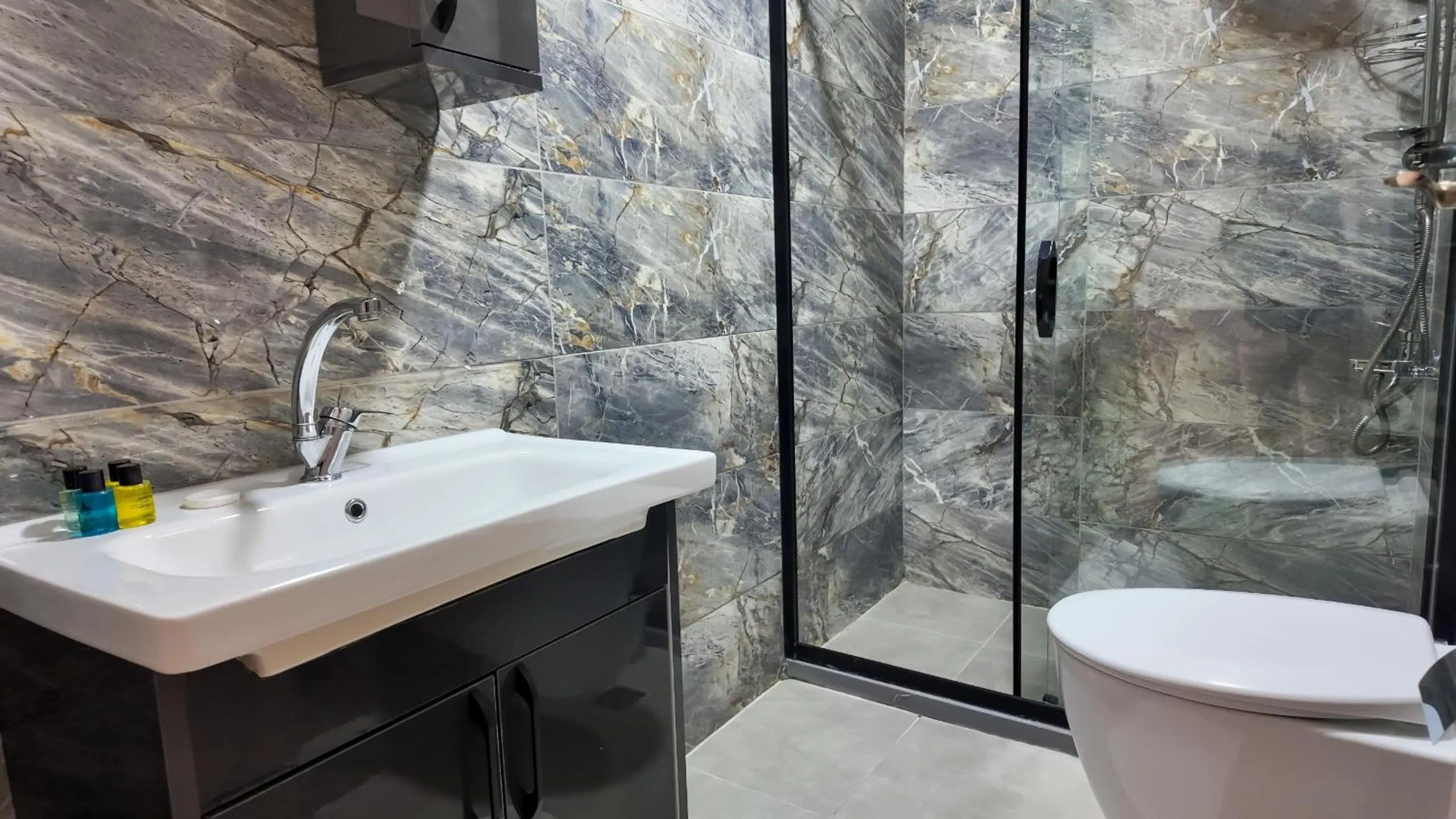 Bathroom in Sisli House By Remar Holding