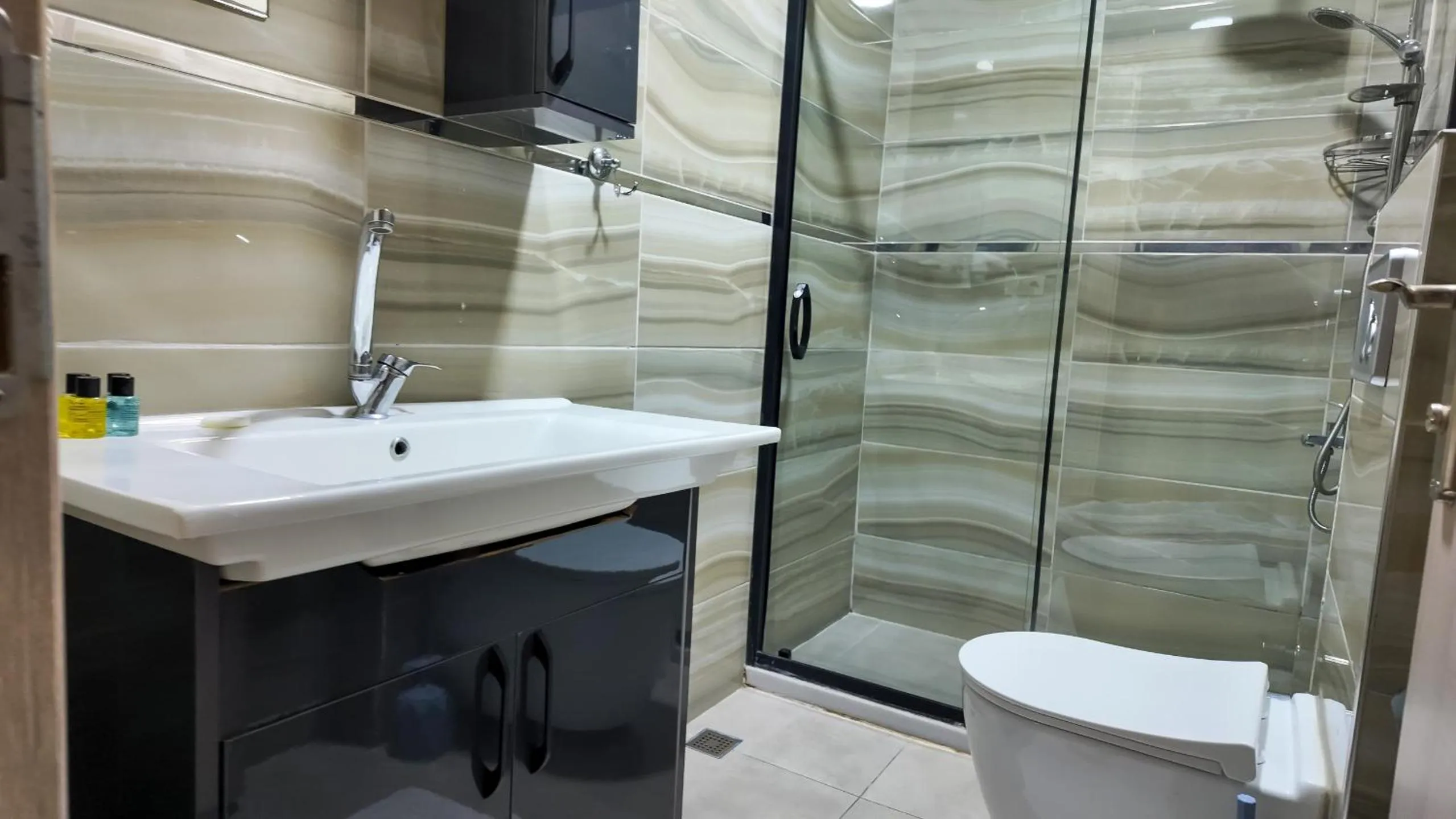 Bathroom in Sisli House By Remar Holding