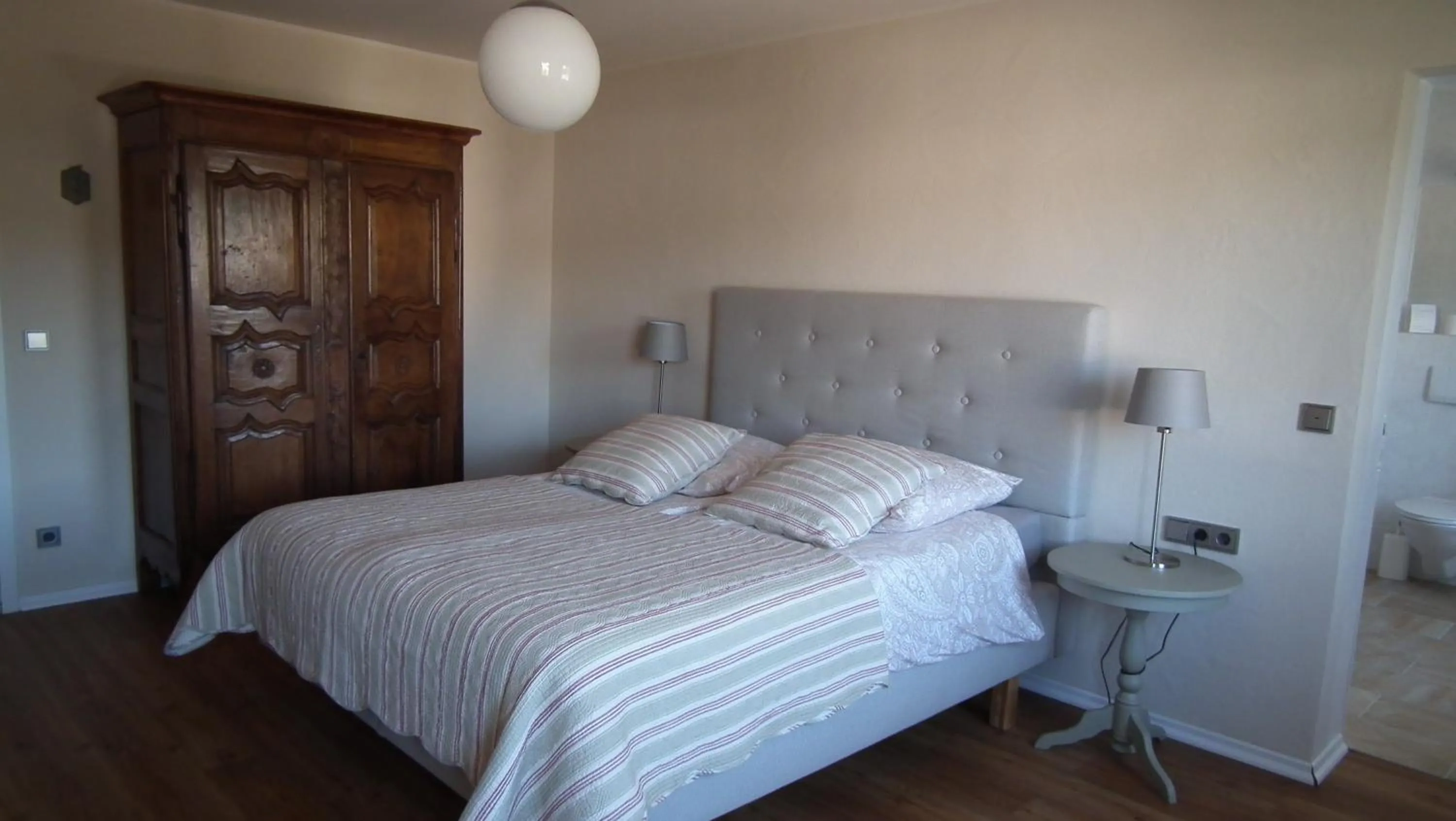 Bed in Hotel Café del Maar