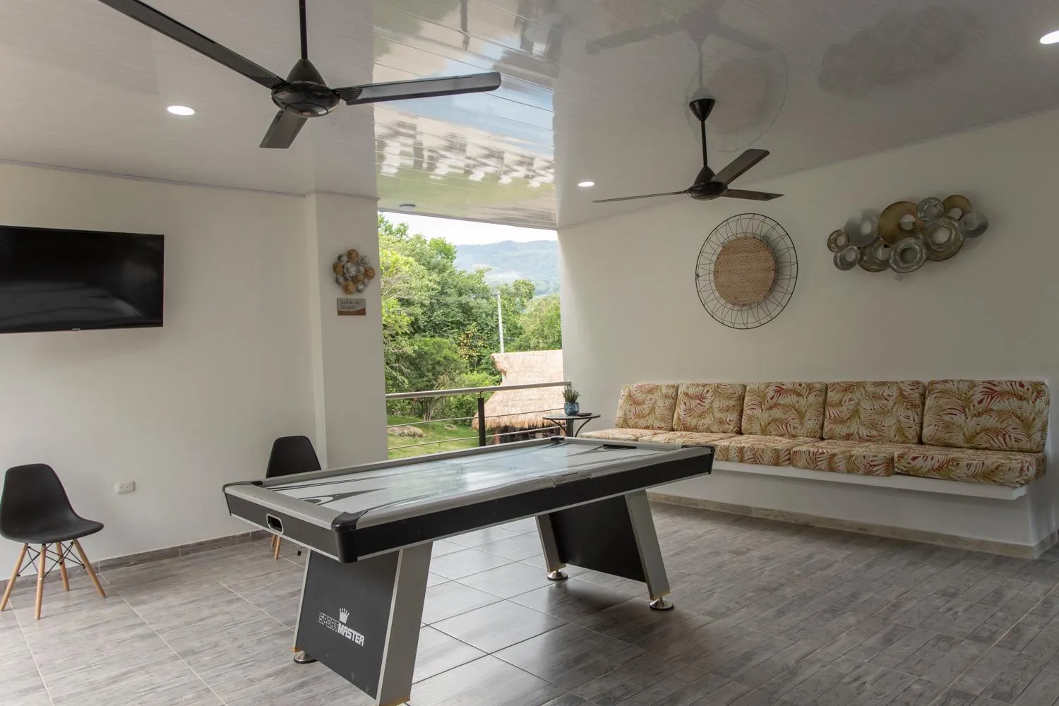 Game Room in Hotel Natural Hill's by H&R