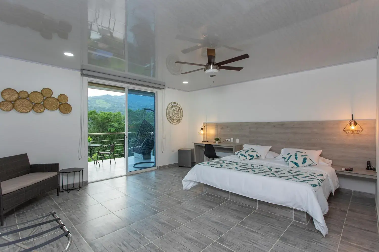 Photo of the whole room, Bed in Hotel Natural Hill's by H&R Photo of the whole room, Bed in Hotel Natural Hill's by H&R