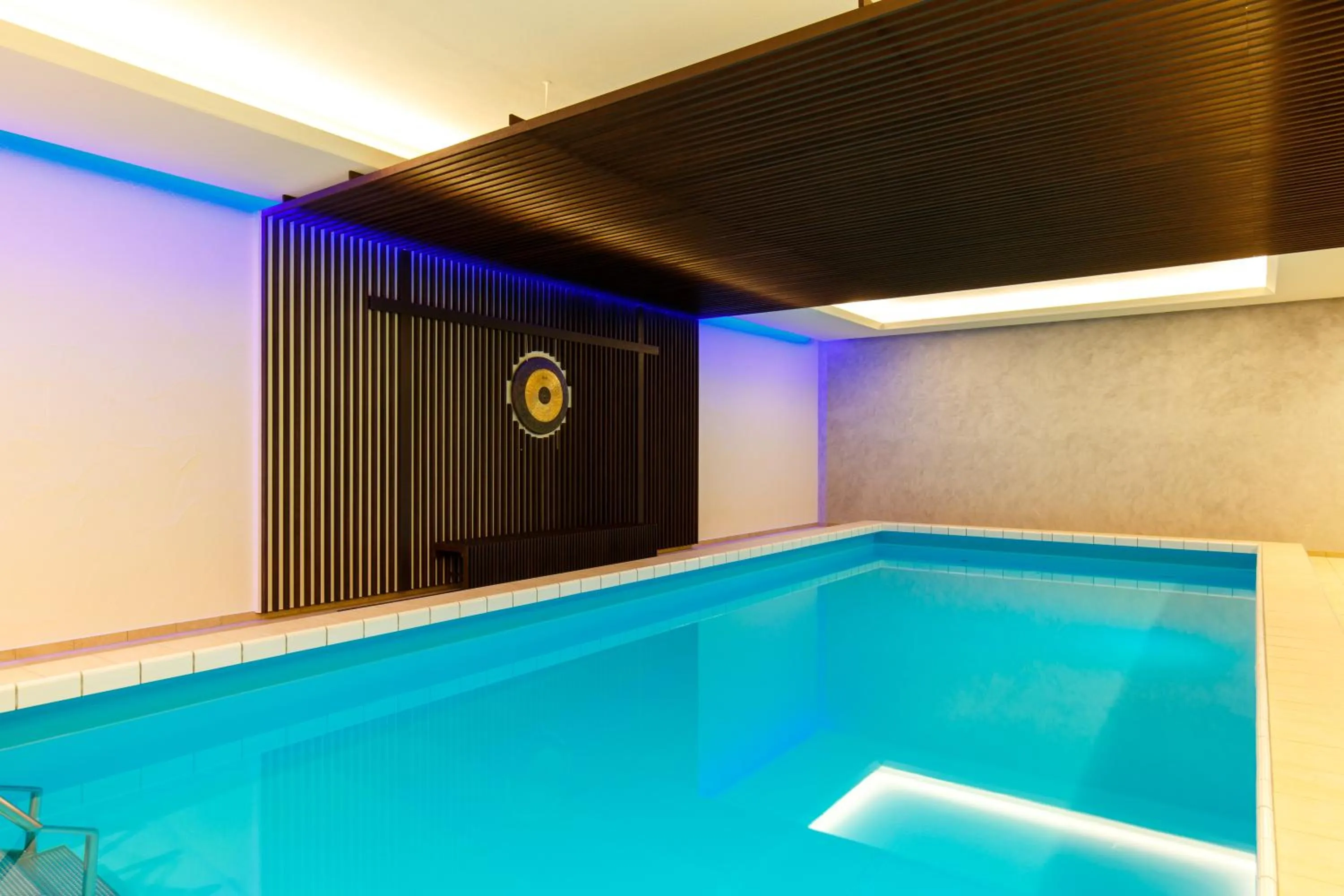 Swimming pool in Hotel zur Post